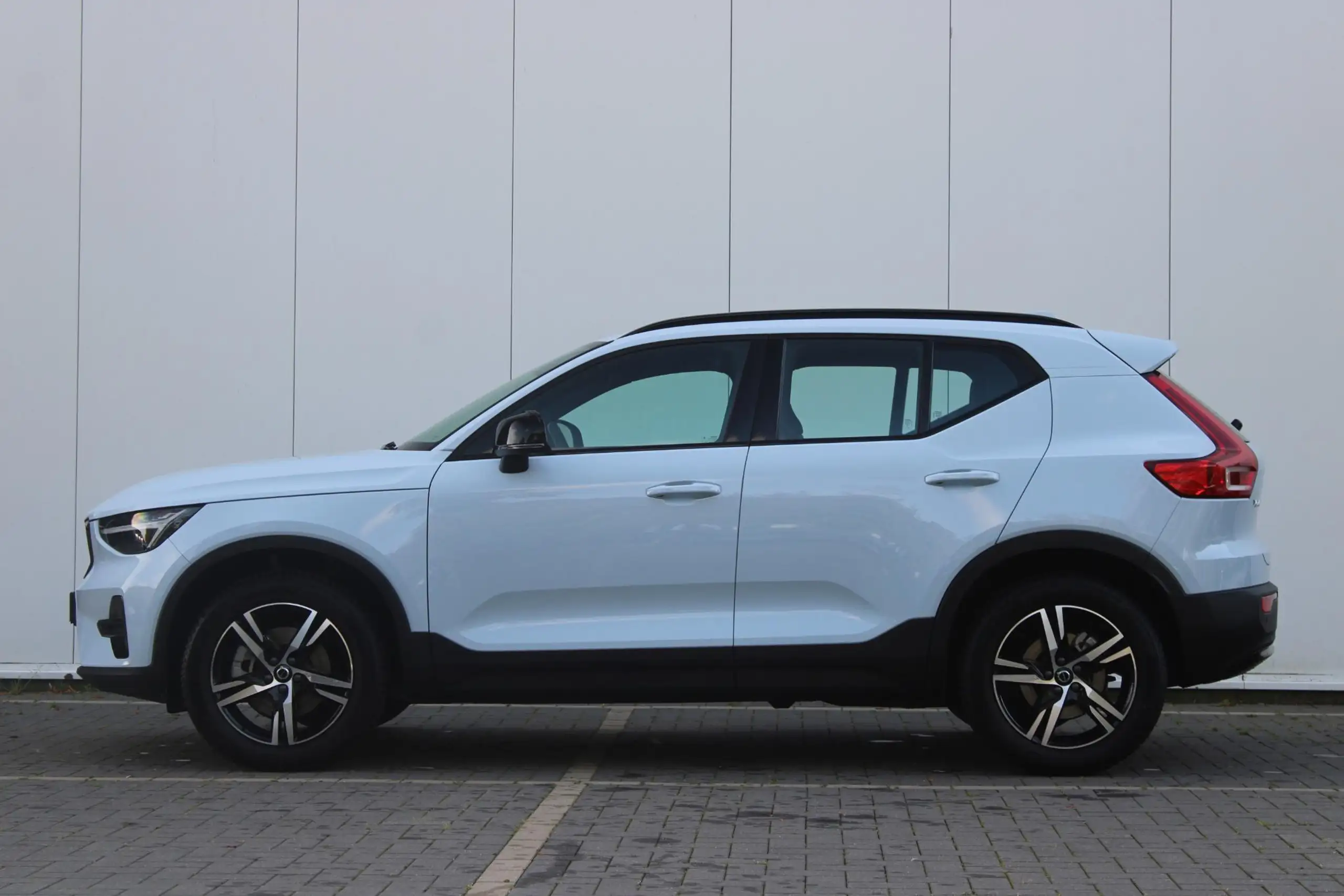 Volvo - XC40