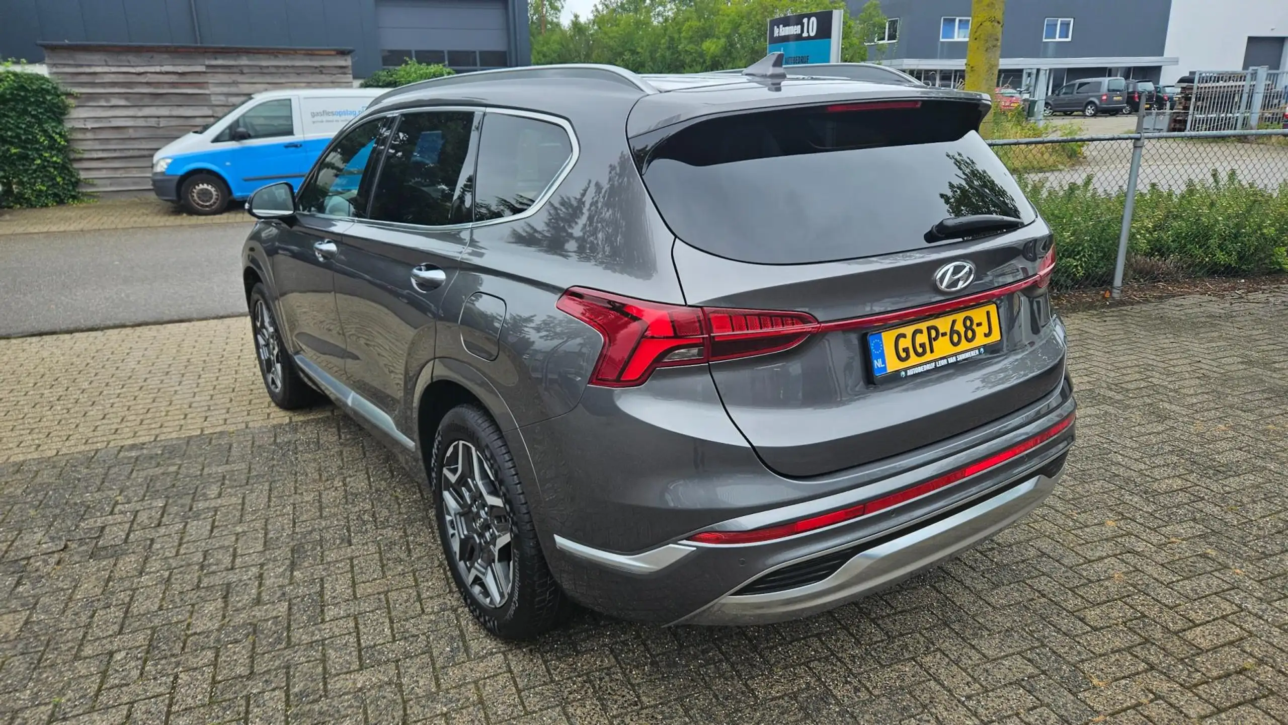 Hyundai - SANTA FE