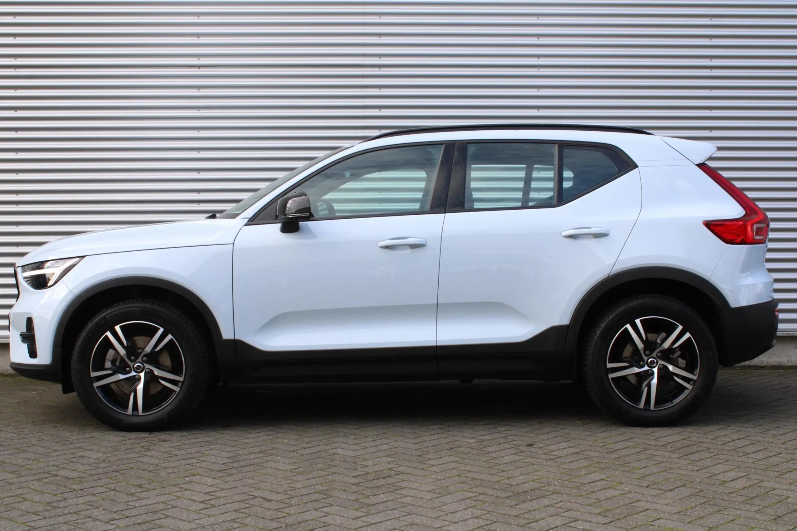 Volvo - XC40