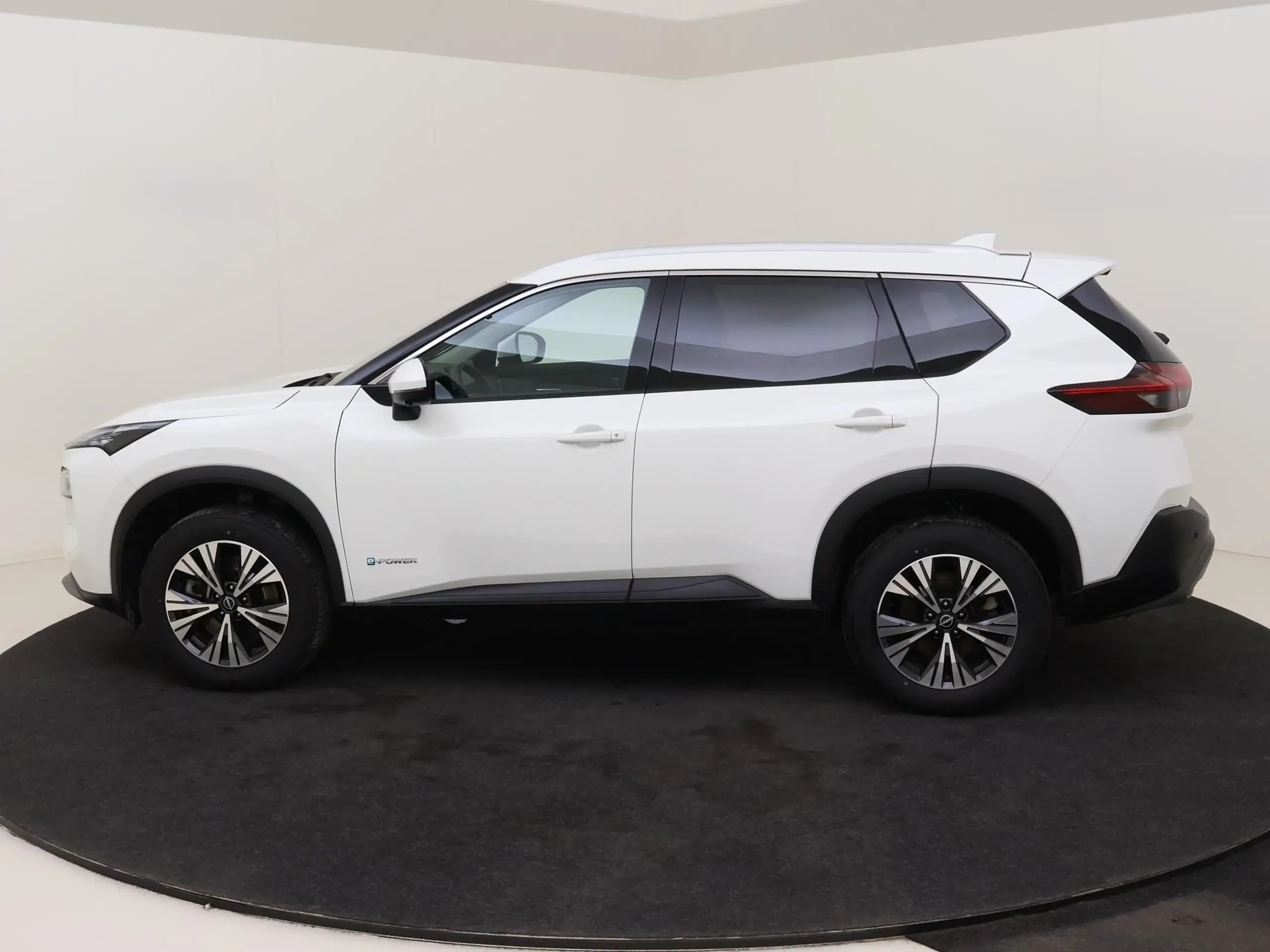 Nissan - X-Trail