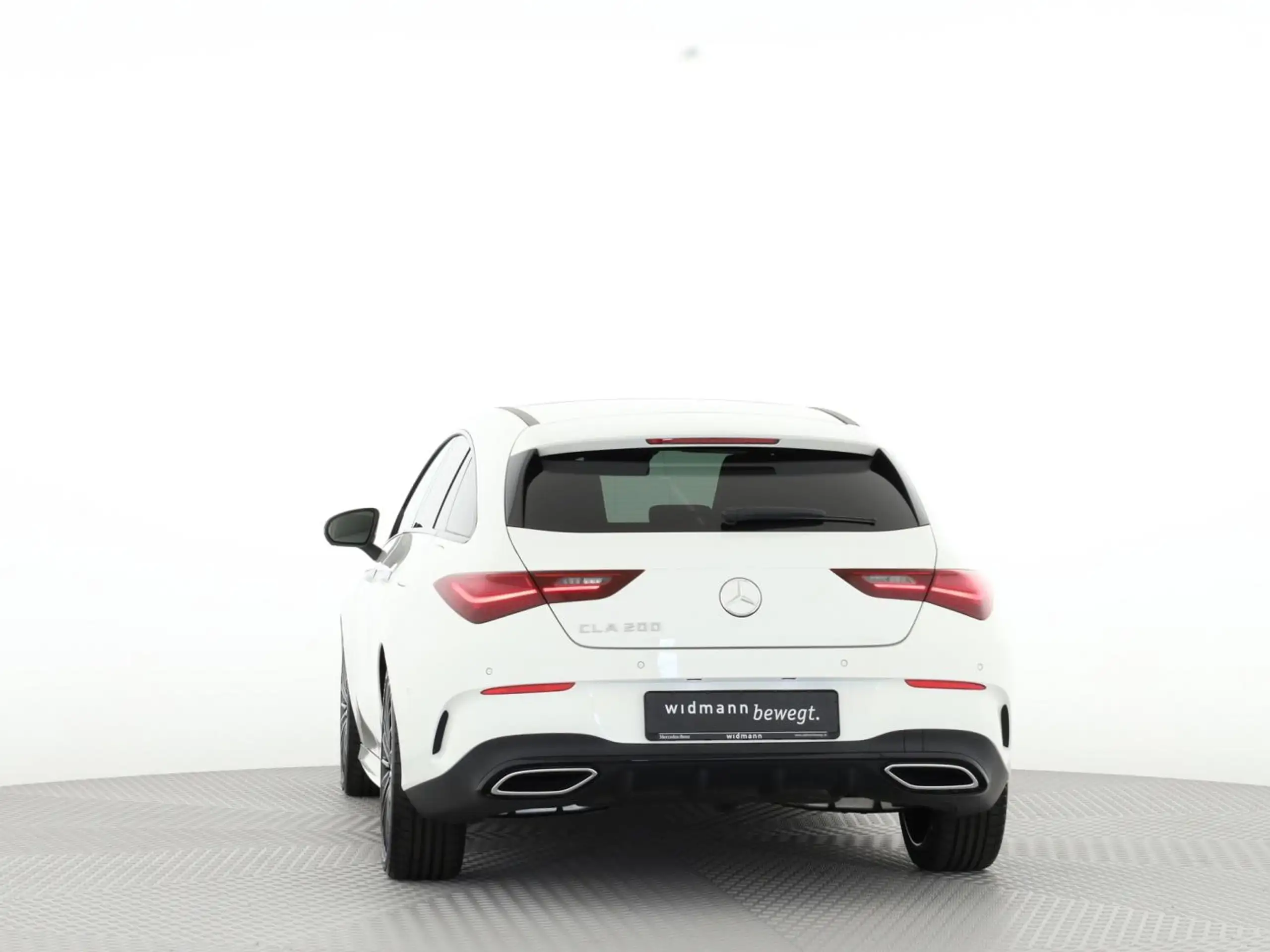 Mercedes-Benz - CLA 200