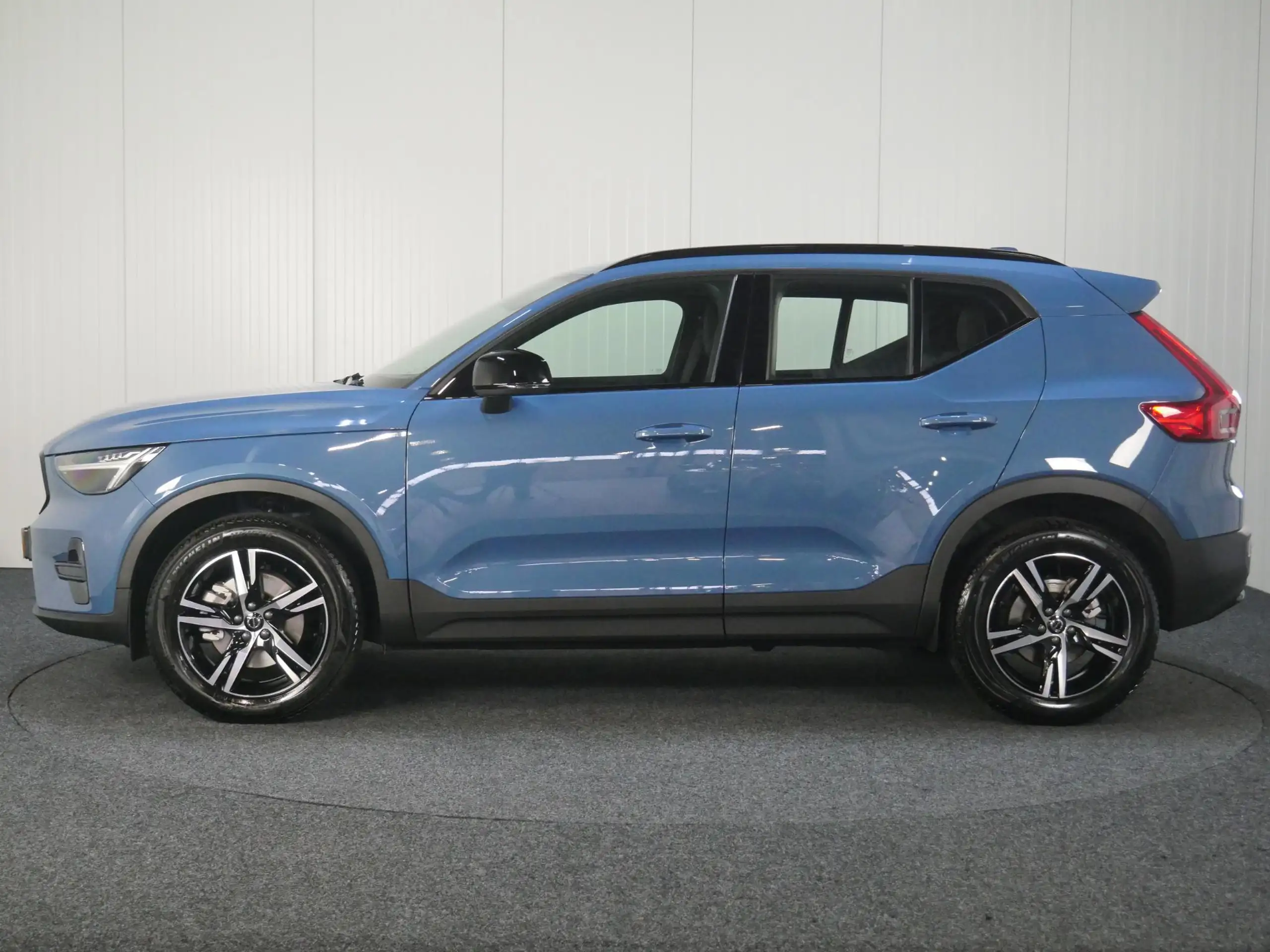 Volvo - XC40