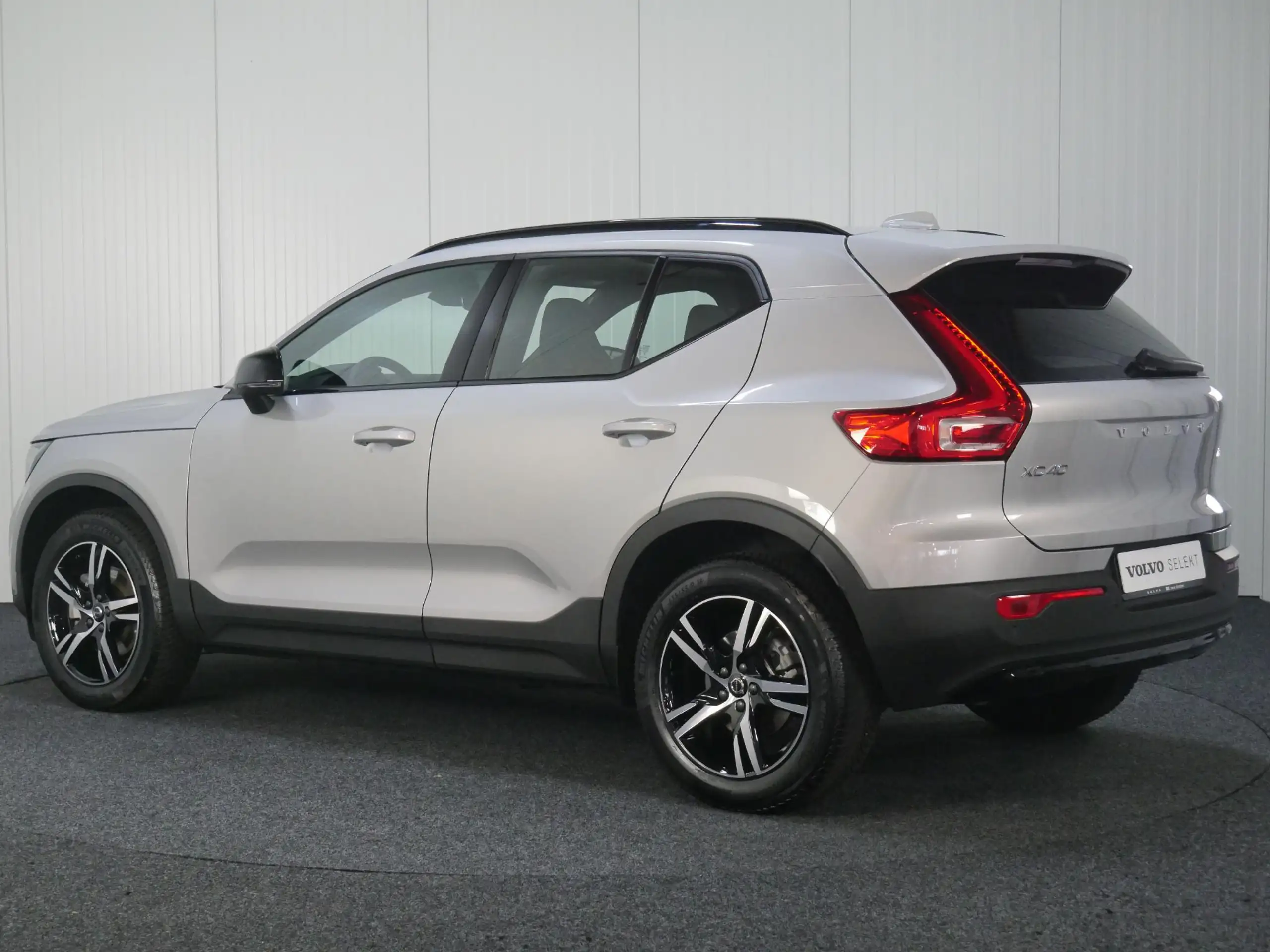 Volvo - XC40