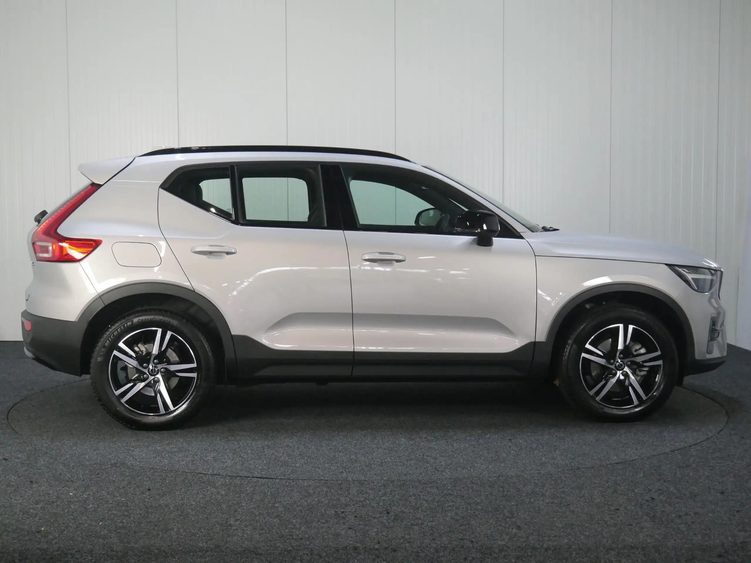 Volvo - XC40