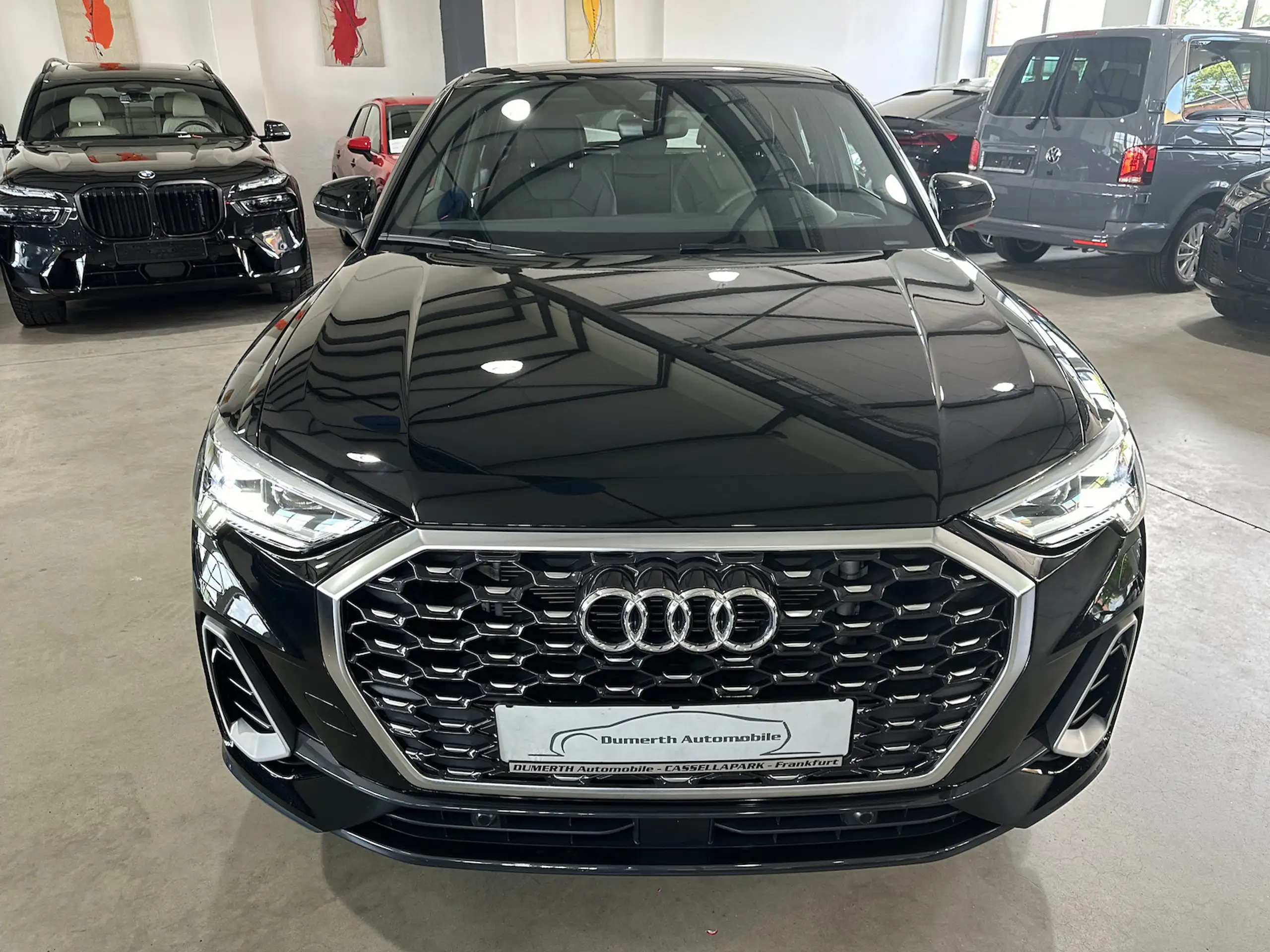 Audi - Q3