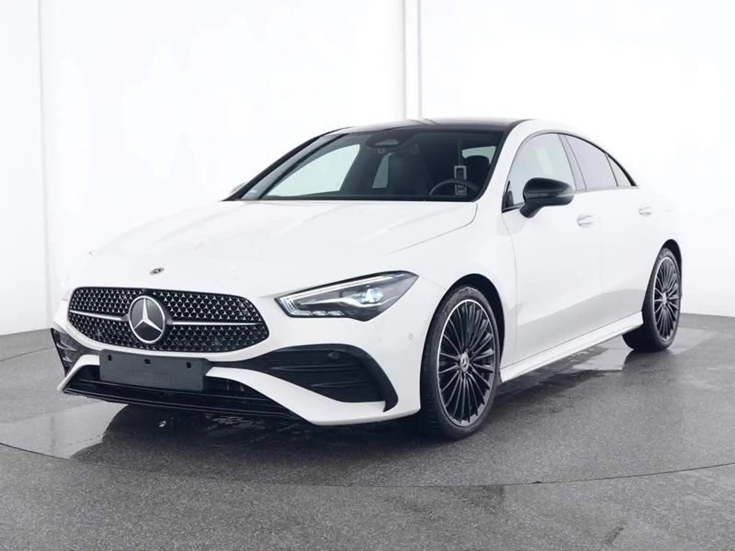 Mercedes-Benz - CLA 200