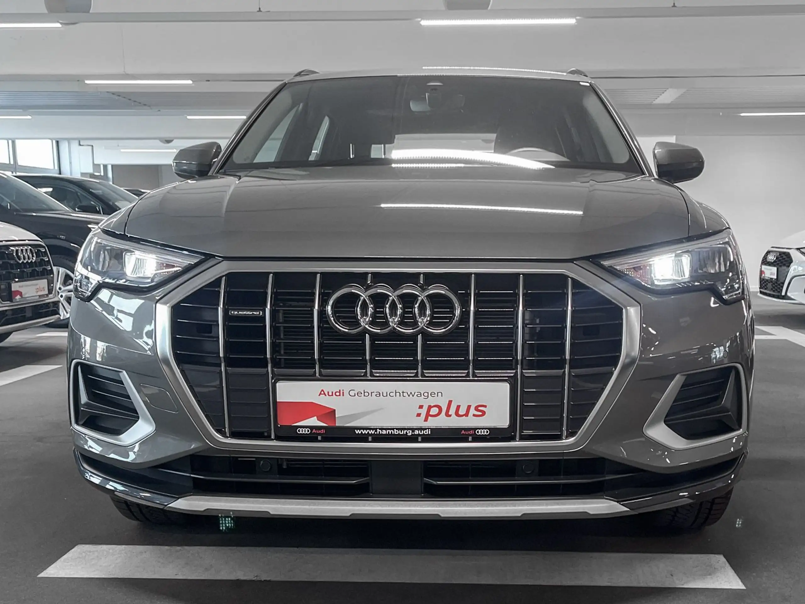 Audi - Q3