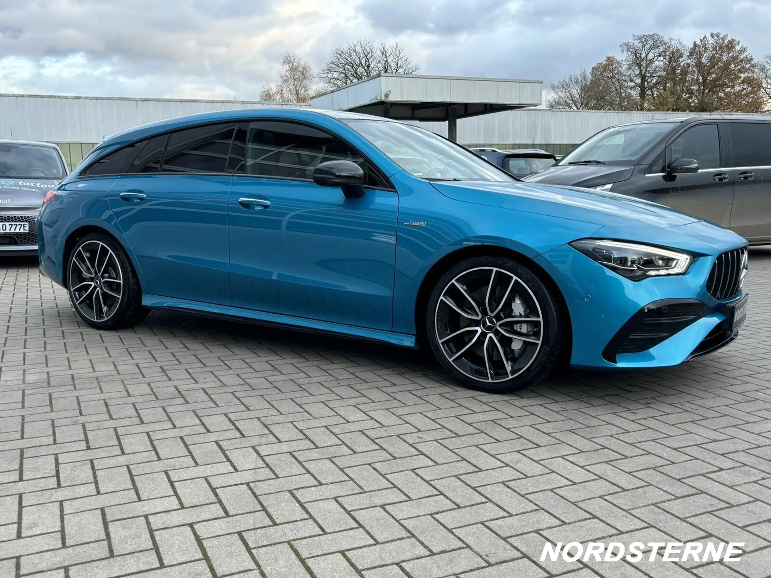 Mercedes-Benz - CLA 35 AMG