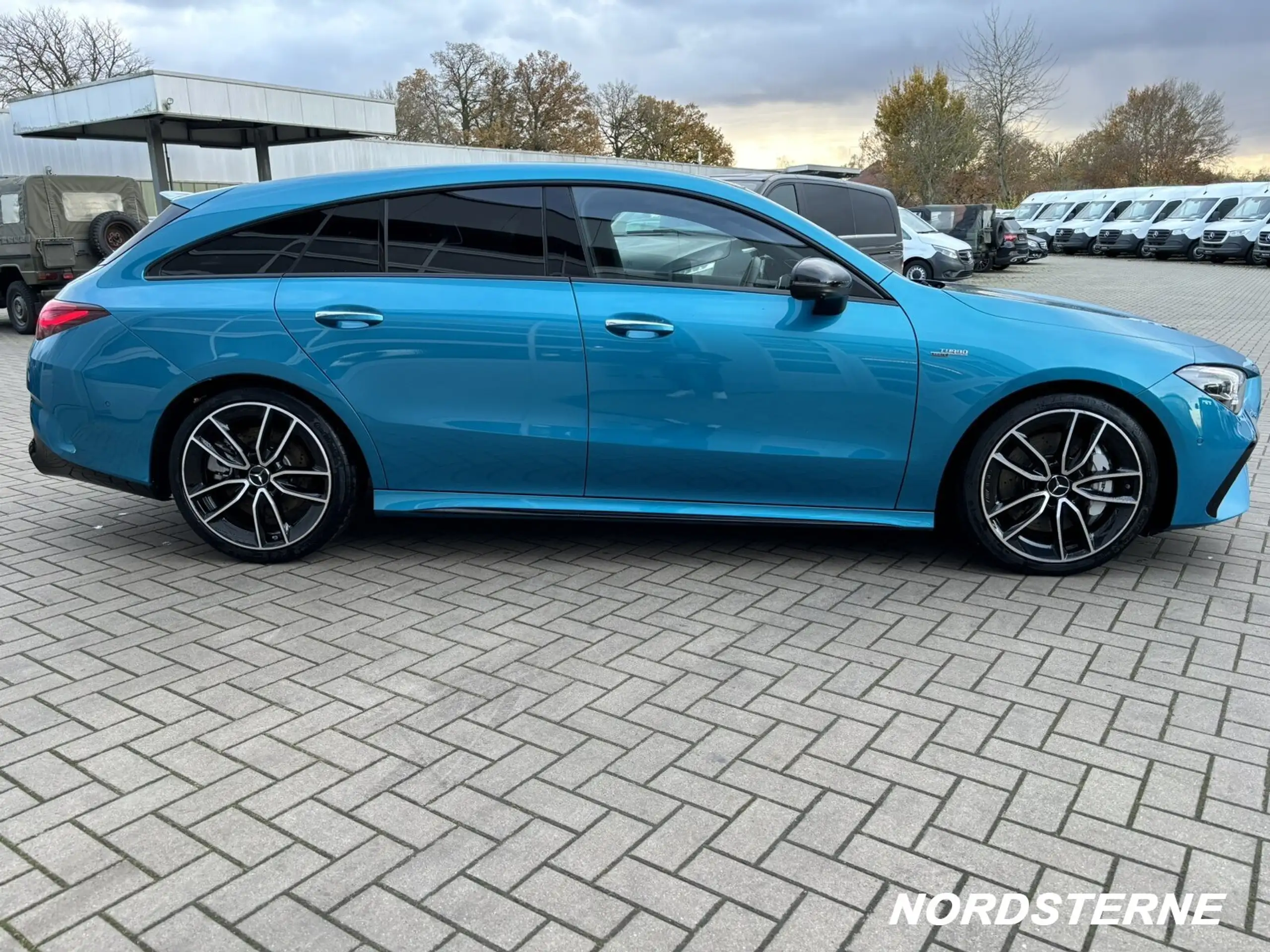 Mercedes-Benz - CLA 35 AMG