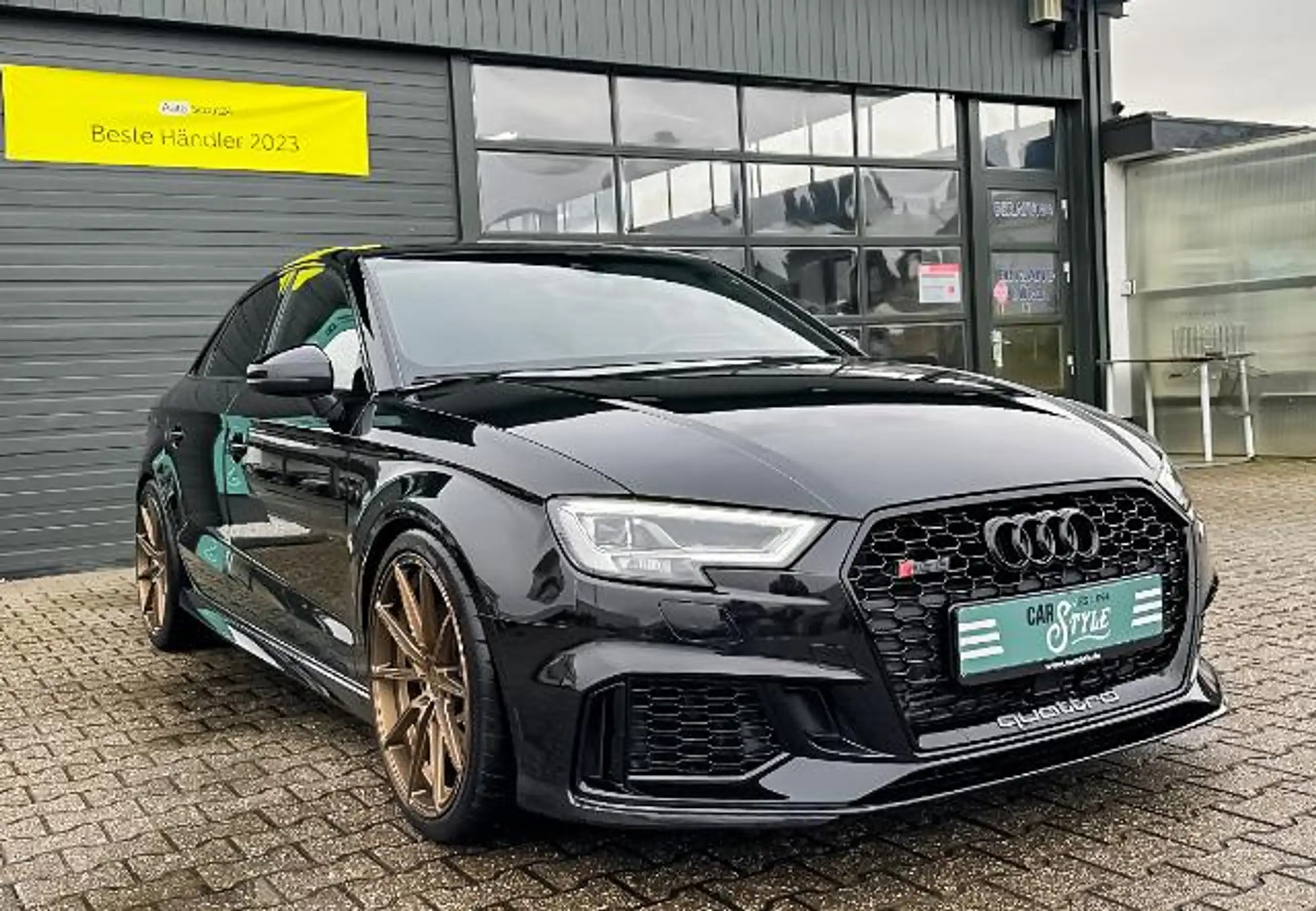 Audi - RS3