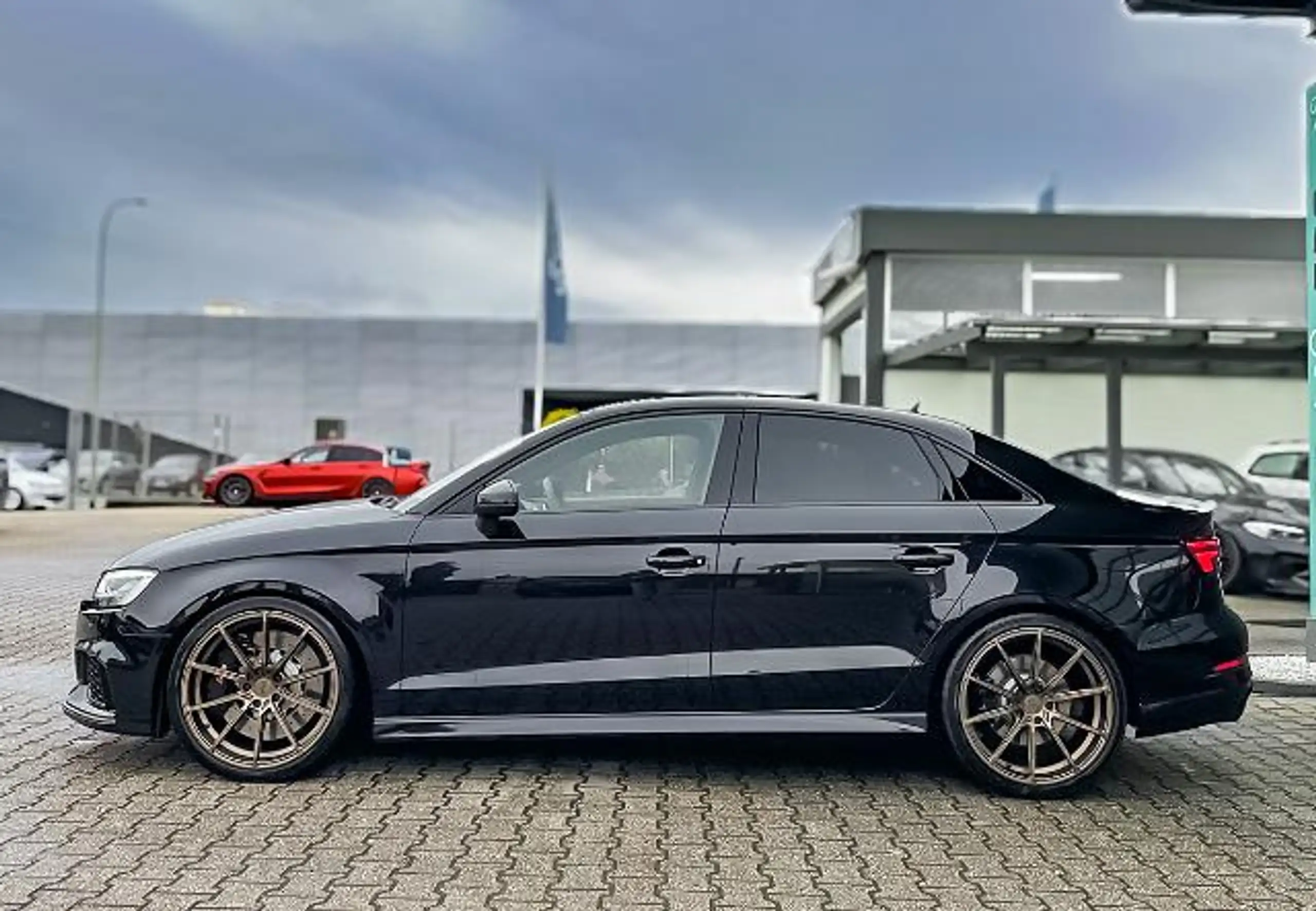 Audi - RS3