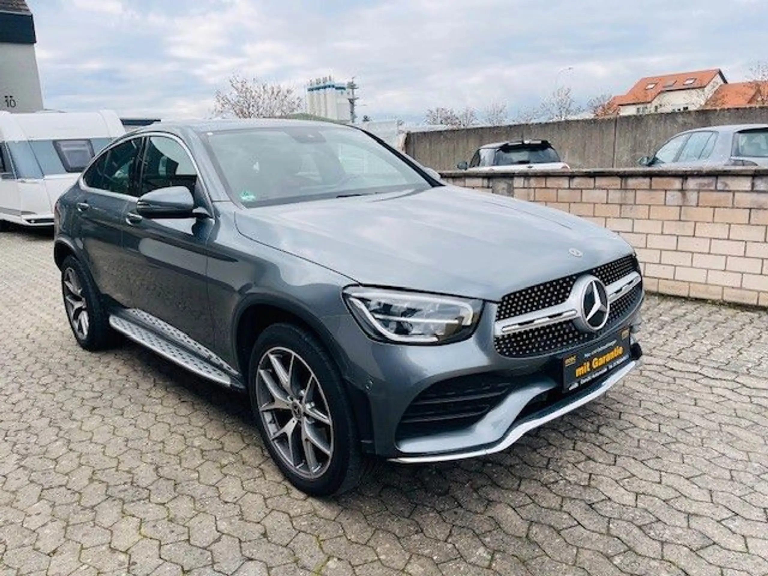 Mercedes-Benz - GLC 300