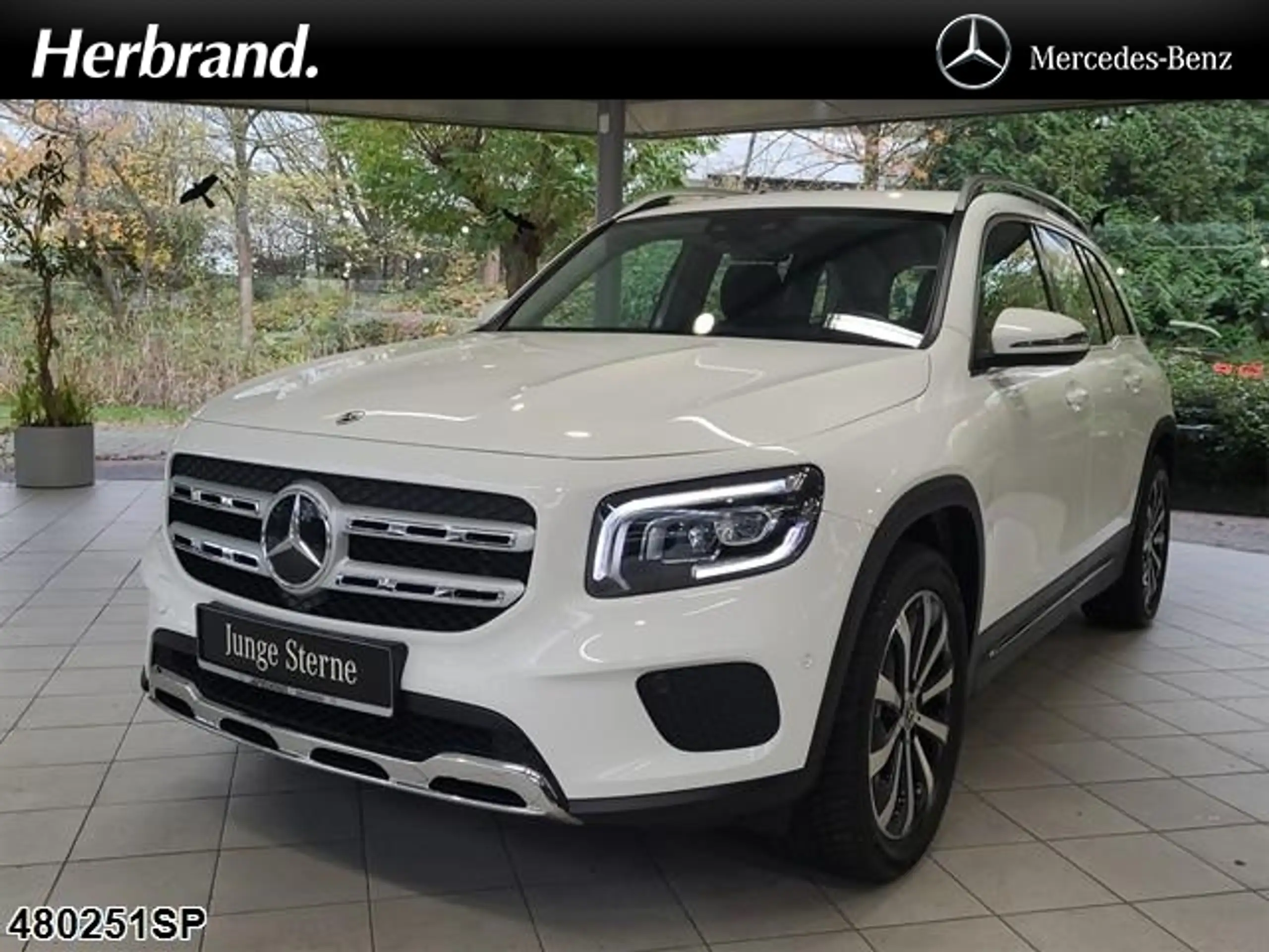 Mercedes-Benz GLB 220 2023