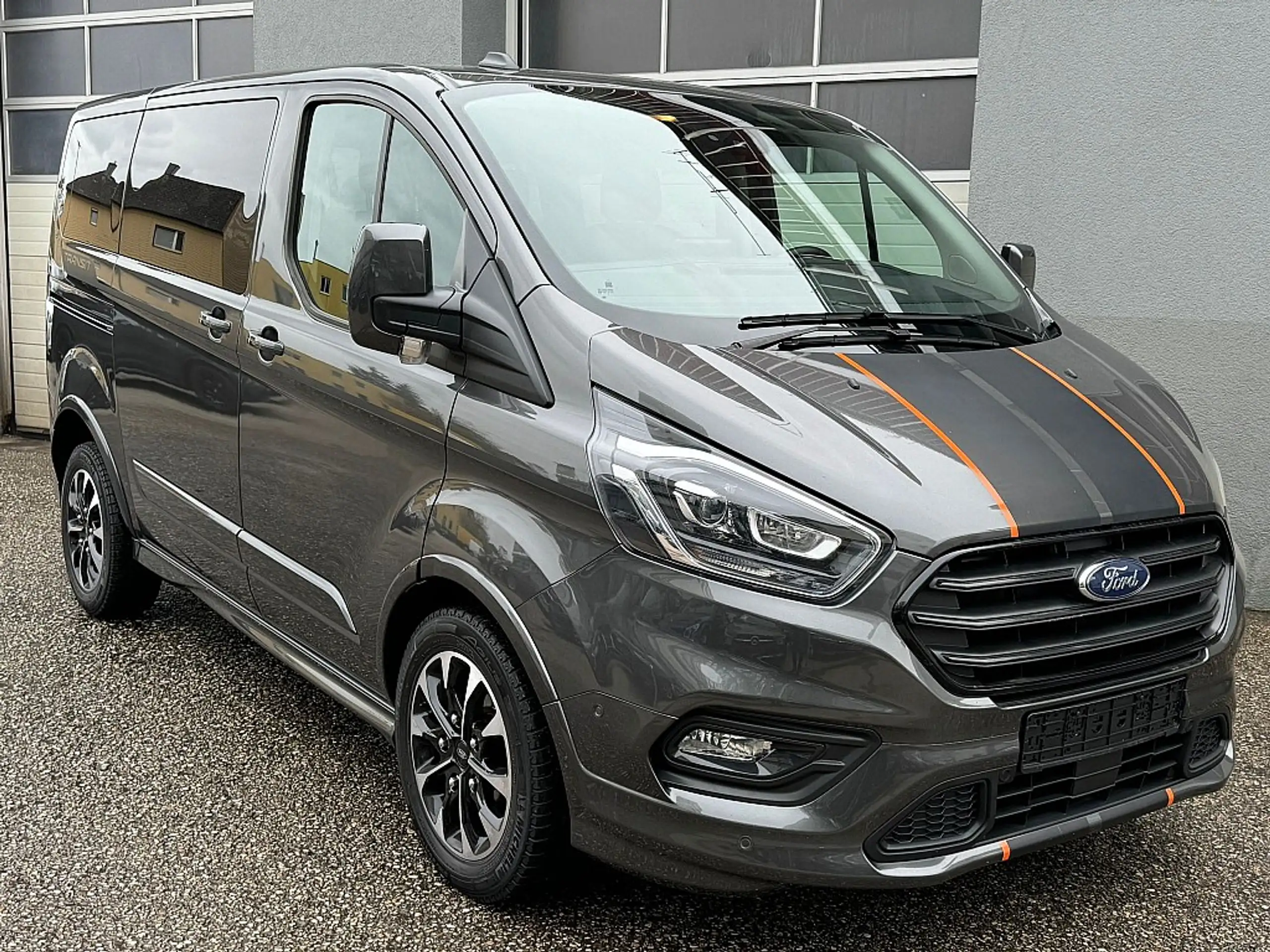 Ford - Transit Custom