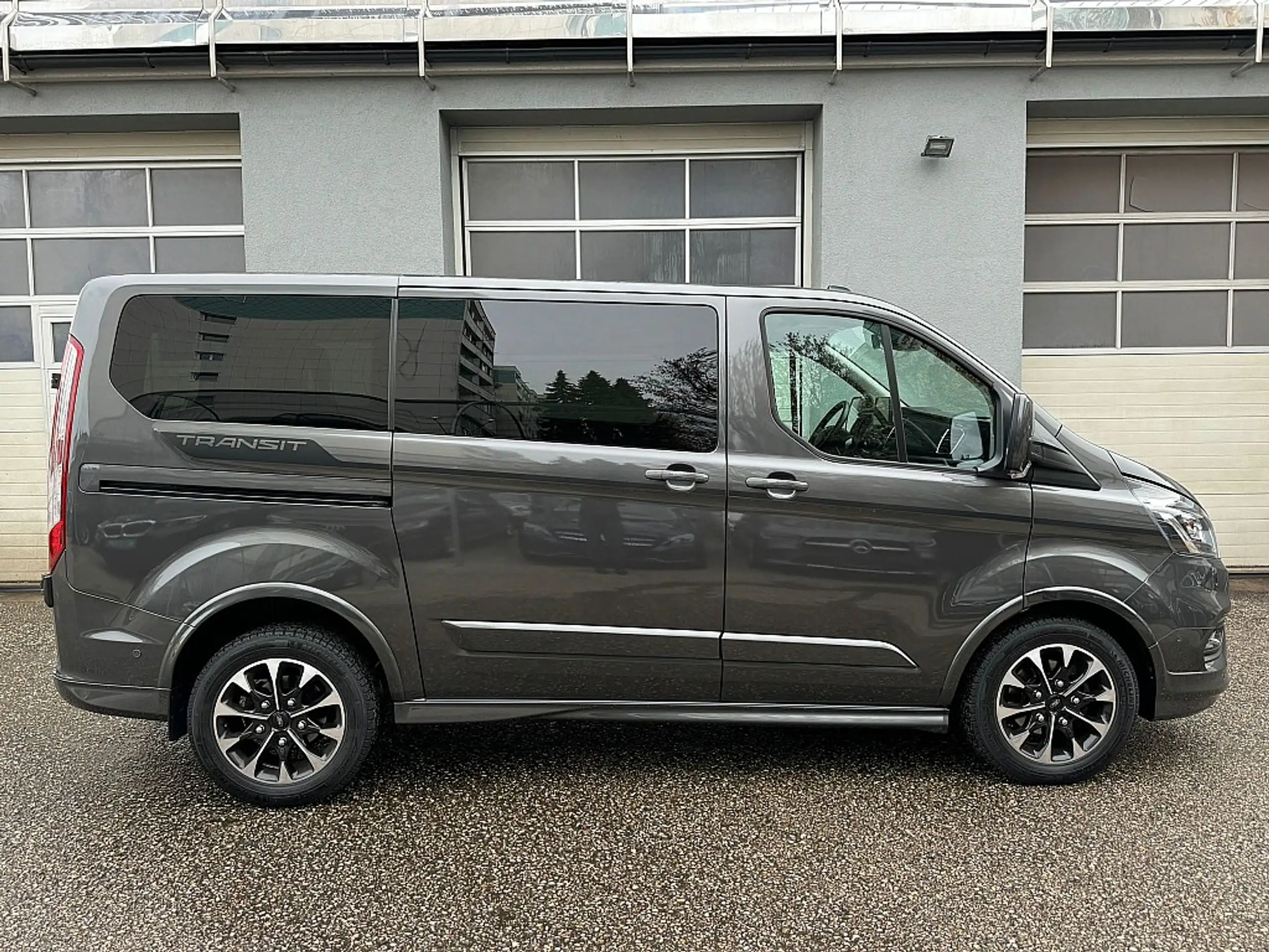 Ford - Transit Custom