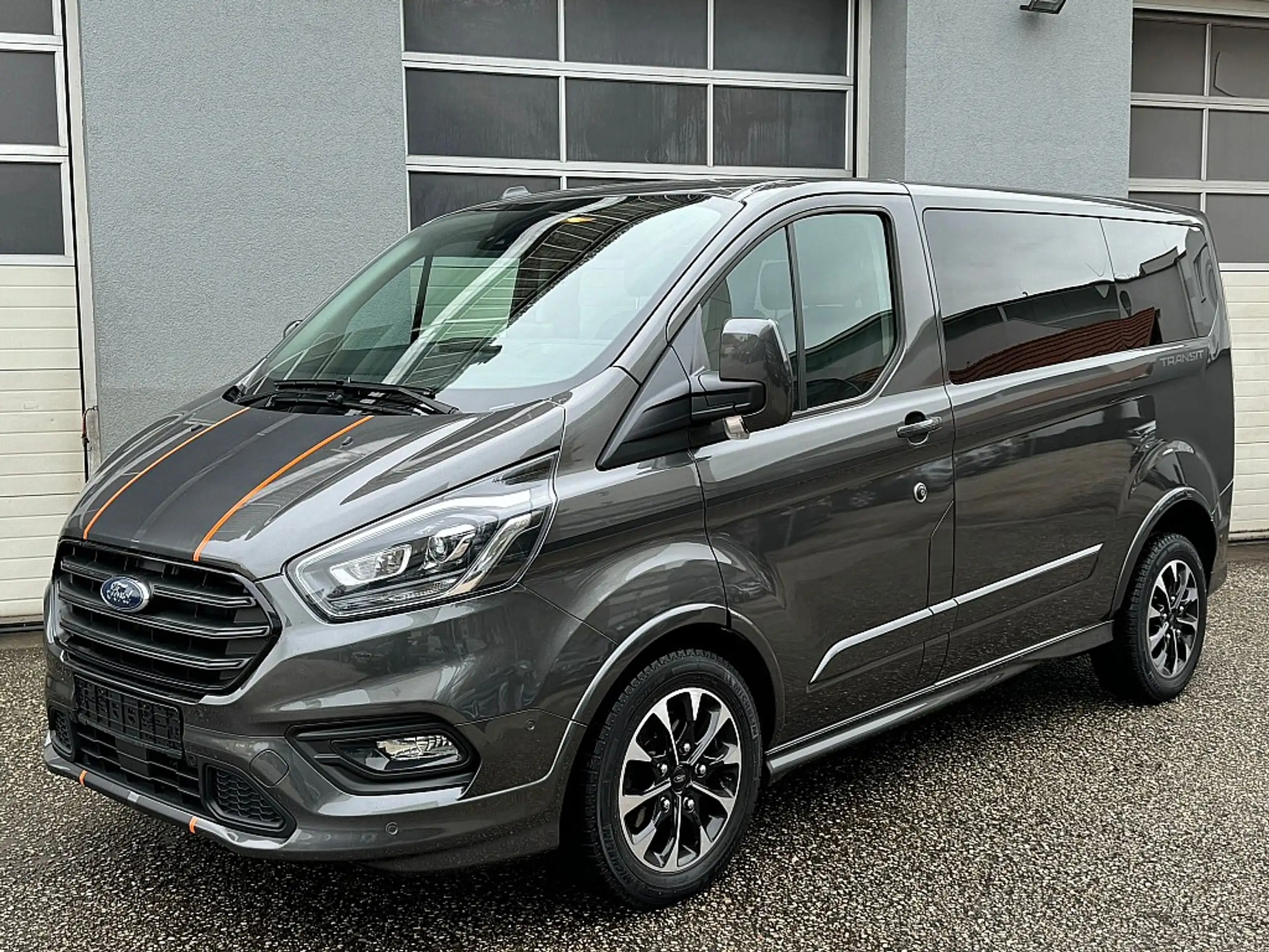 Ford - Transit Custom