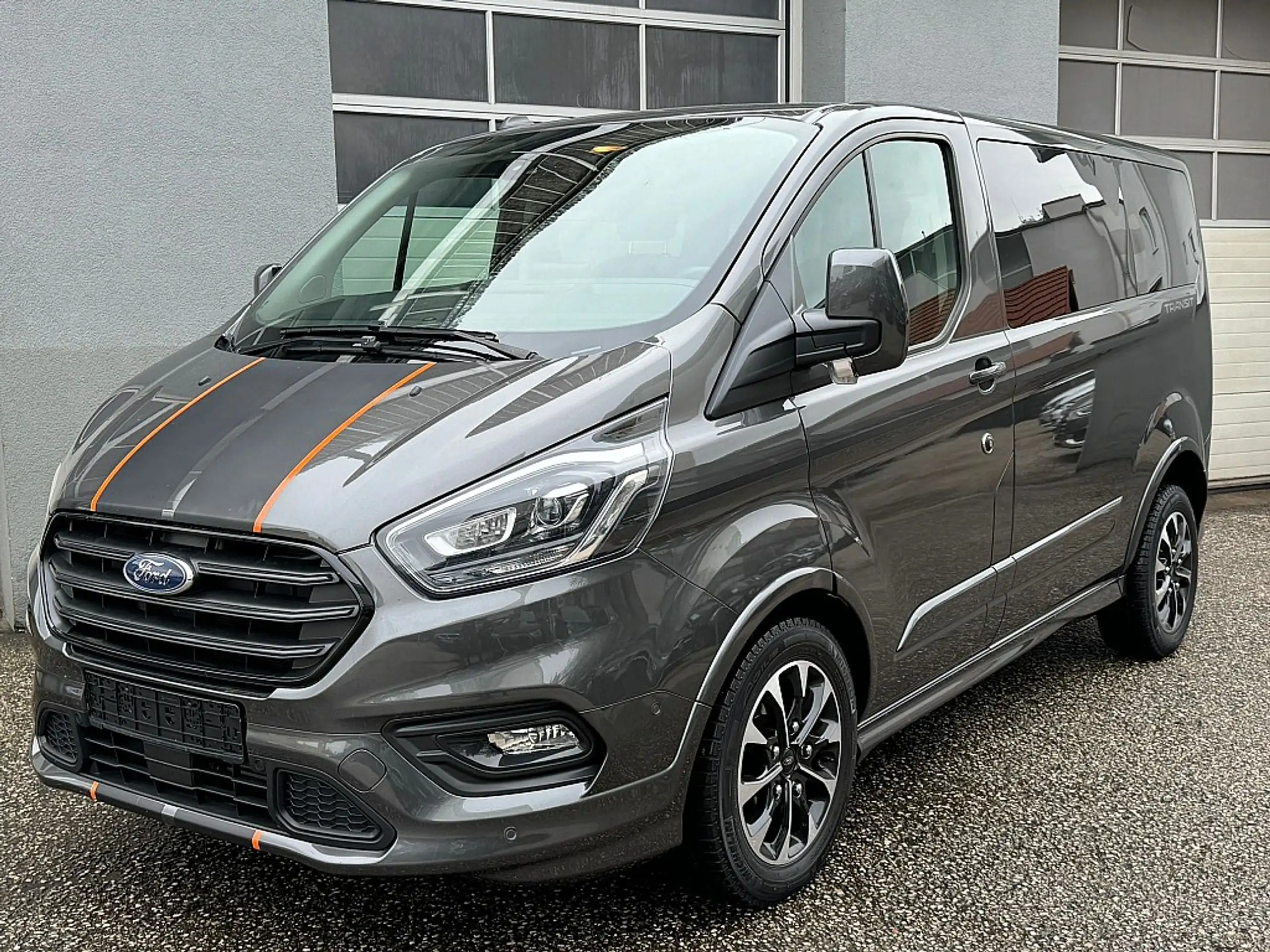 Ford - Transit Custom