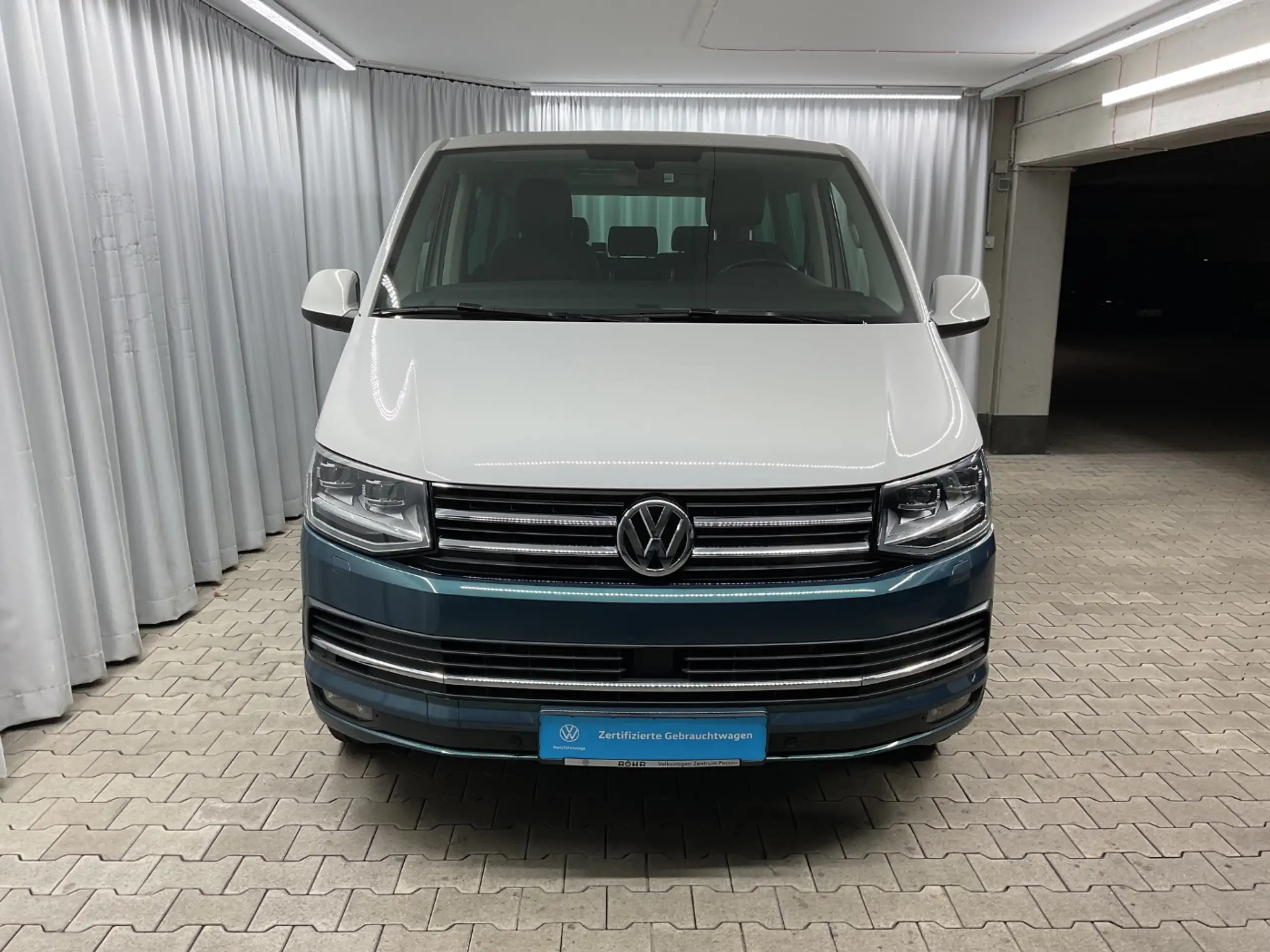 Volkswagen - T6 Multivan