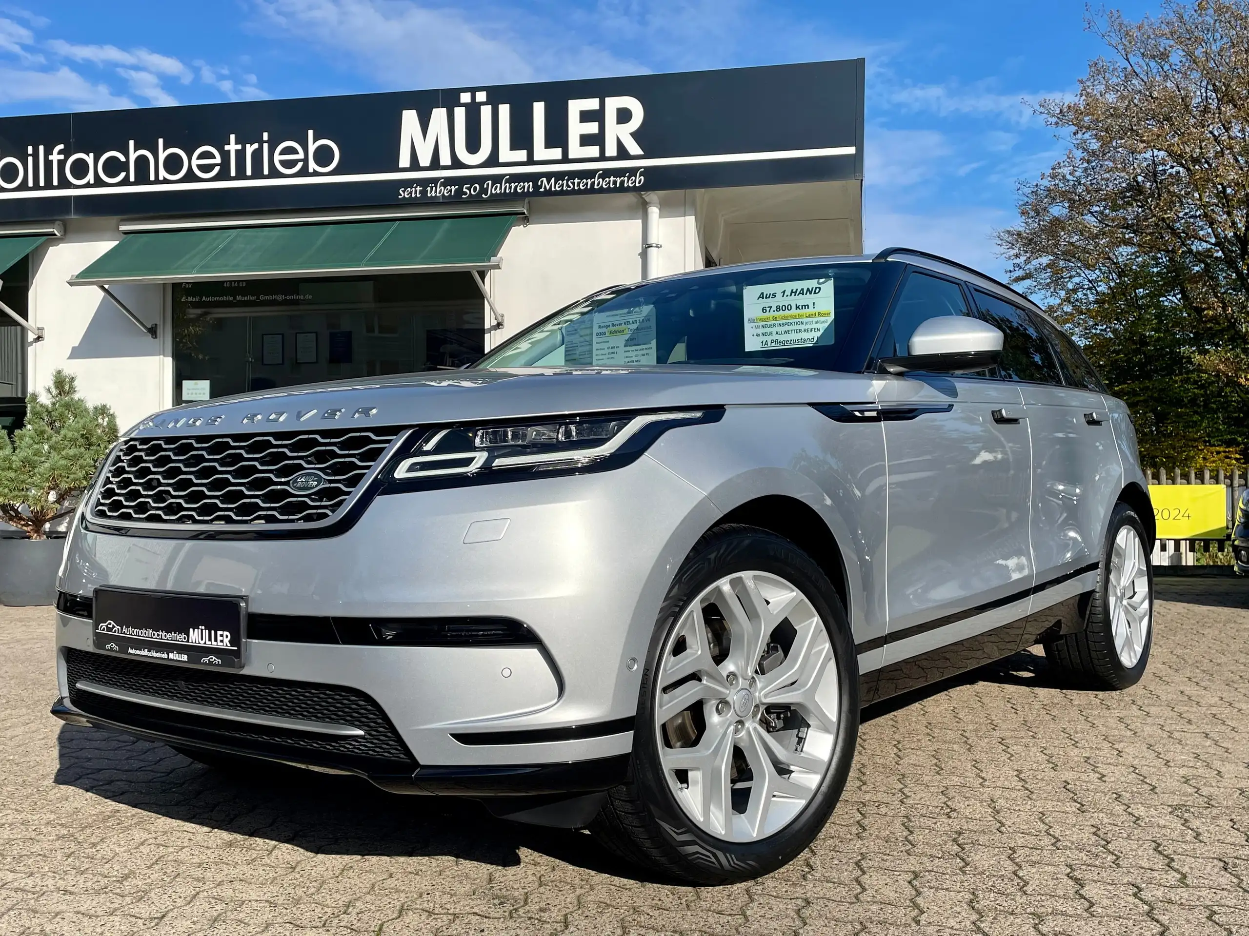 Land Rover - Range Rover Velar