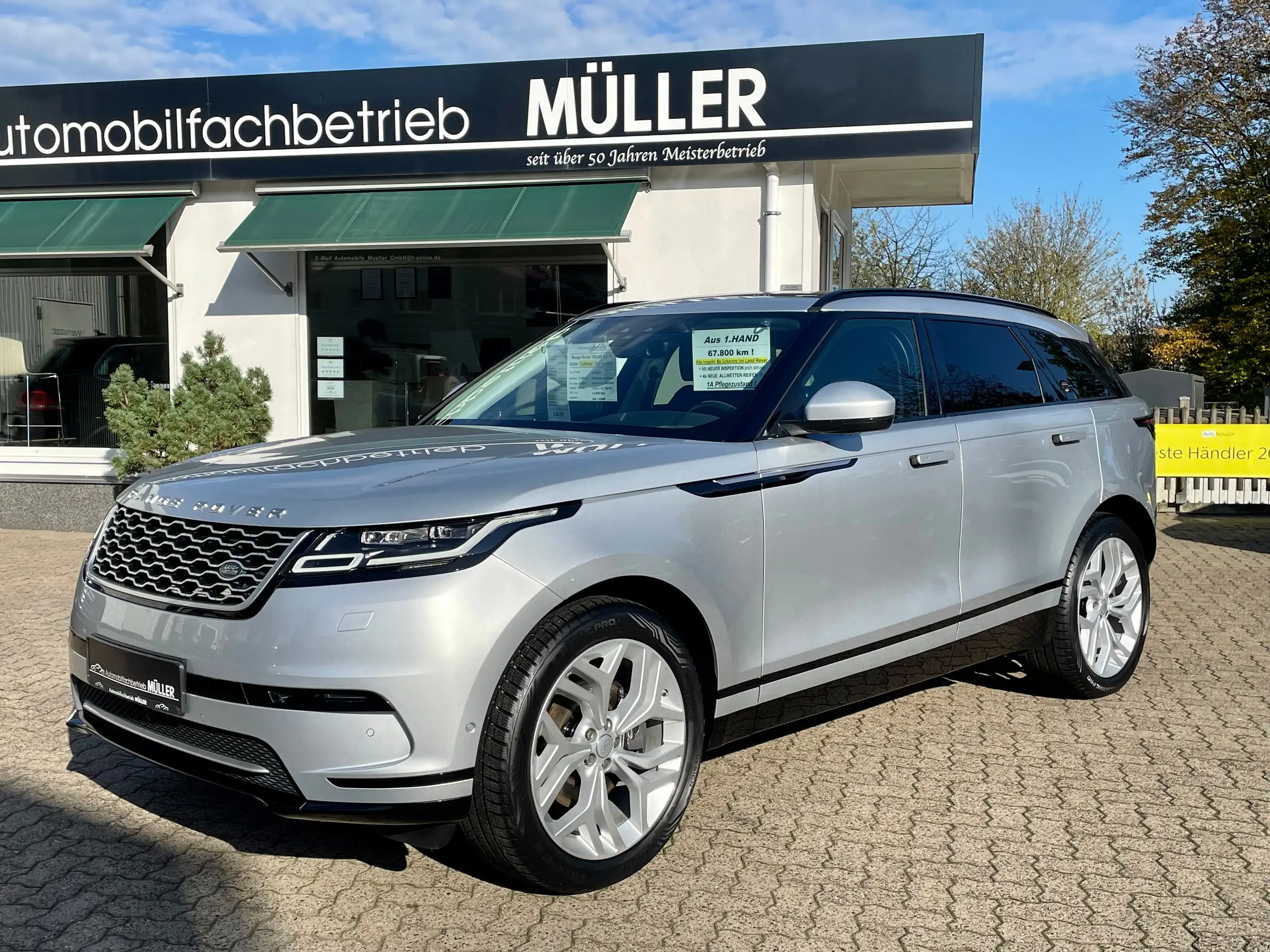 Land Rover - Range Rover Velar