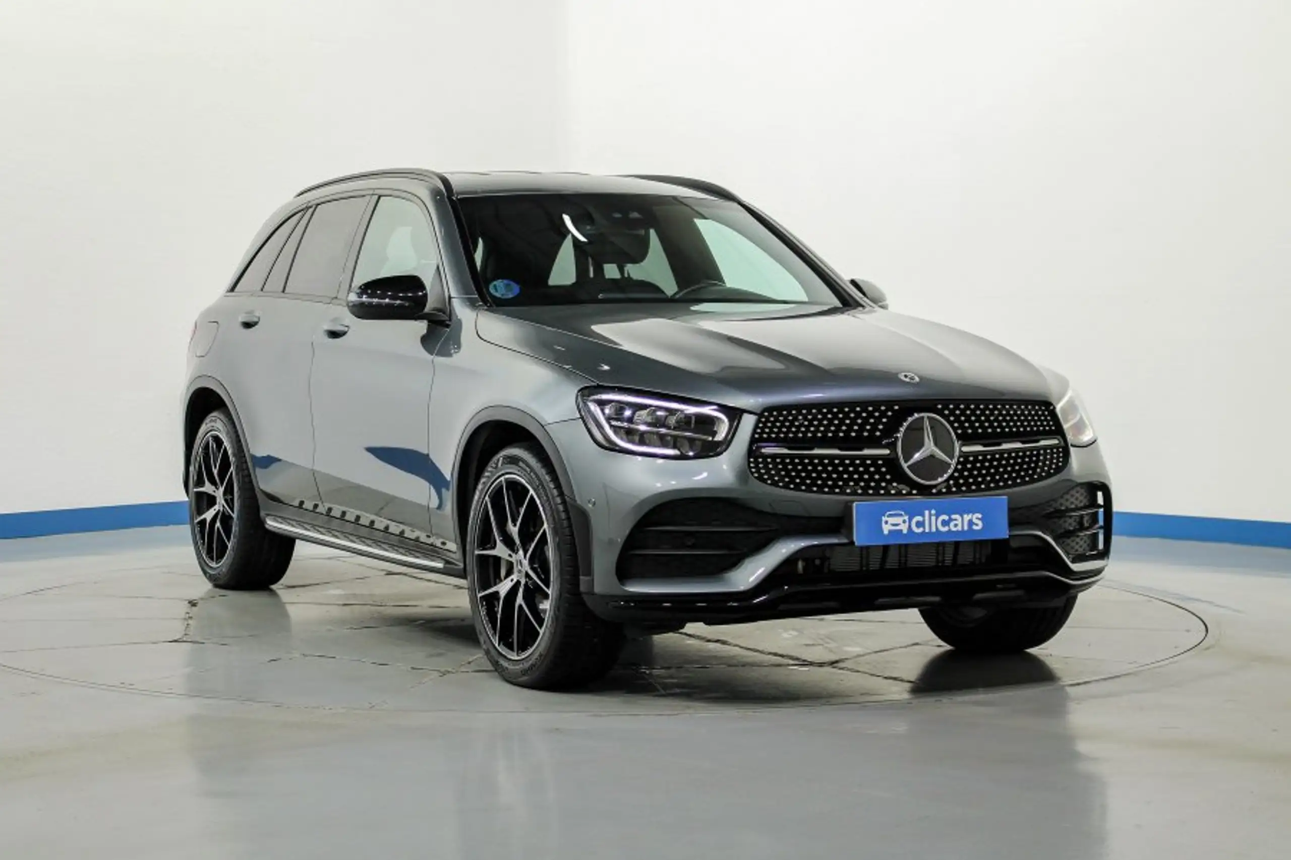 Mercedes-Benz - GLC 300