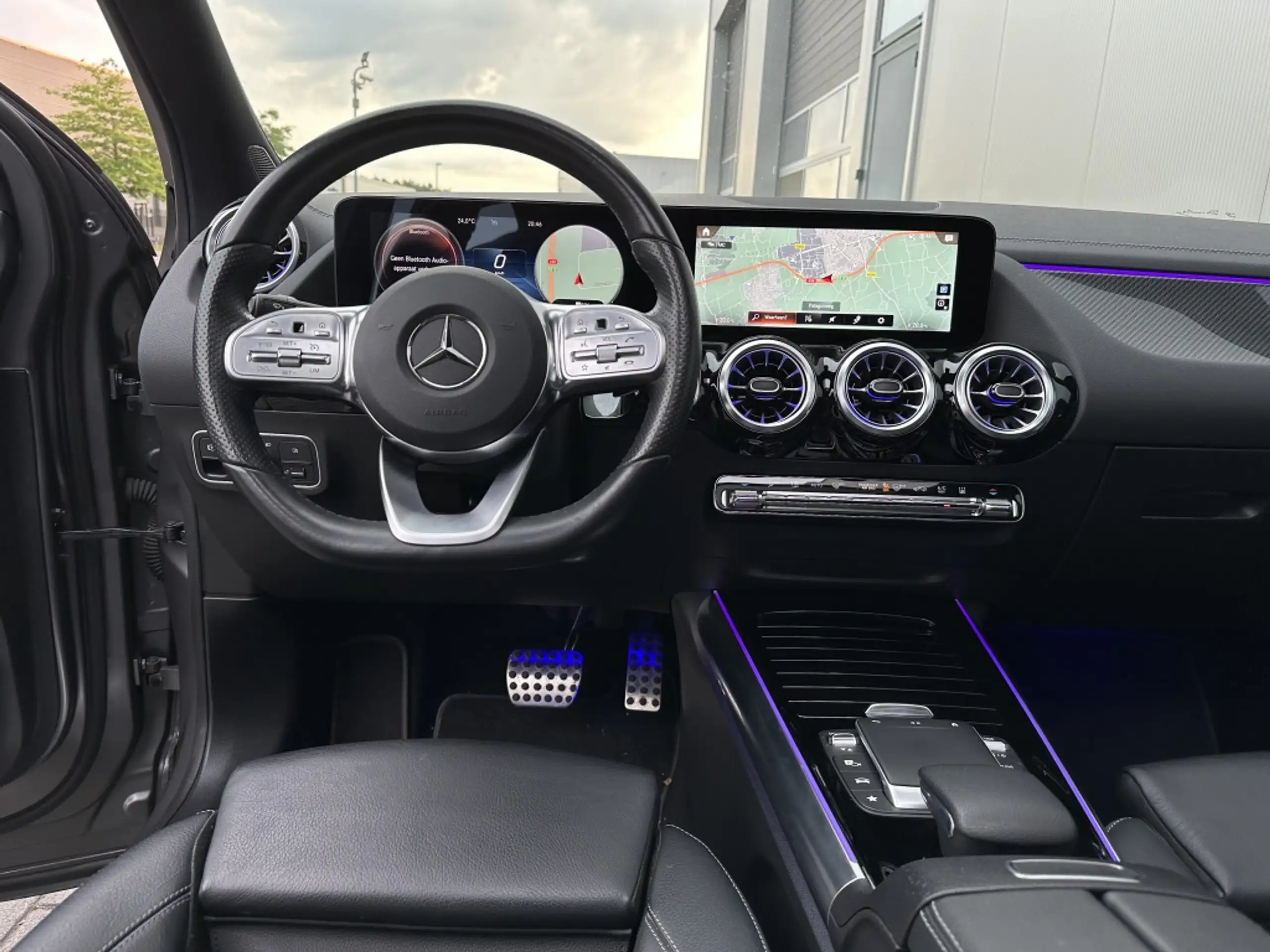 Mercedes-Benz - GLA 250