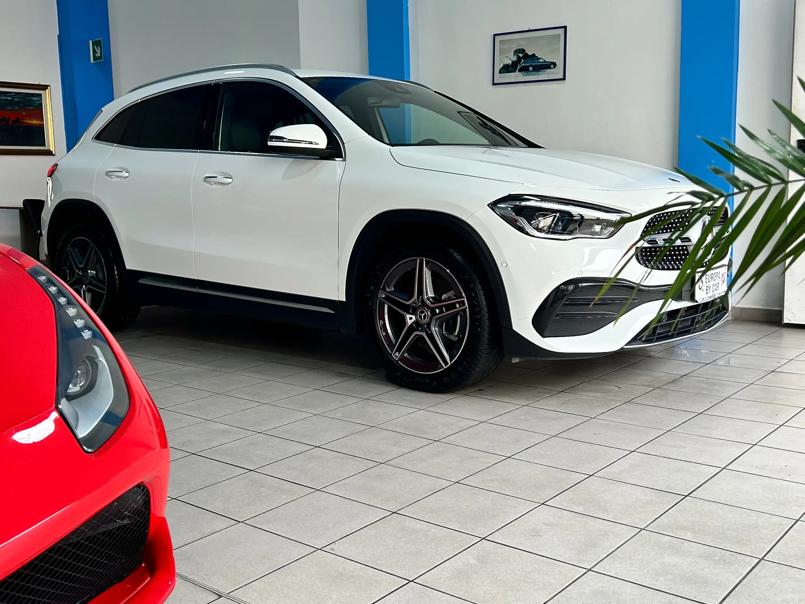 Mercedes-Benz - GLA 220