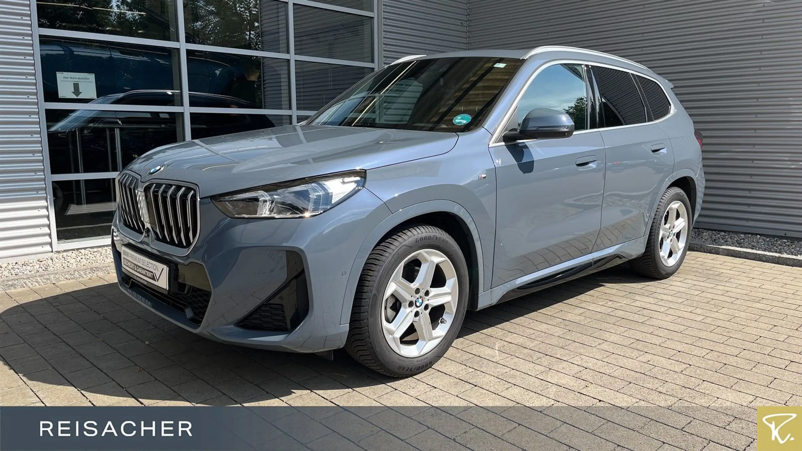 BMW - X1