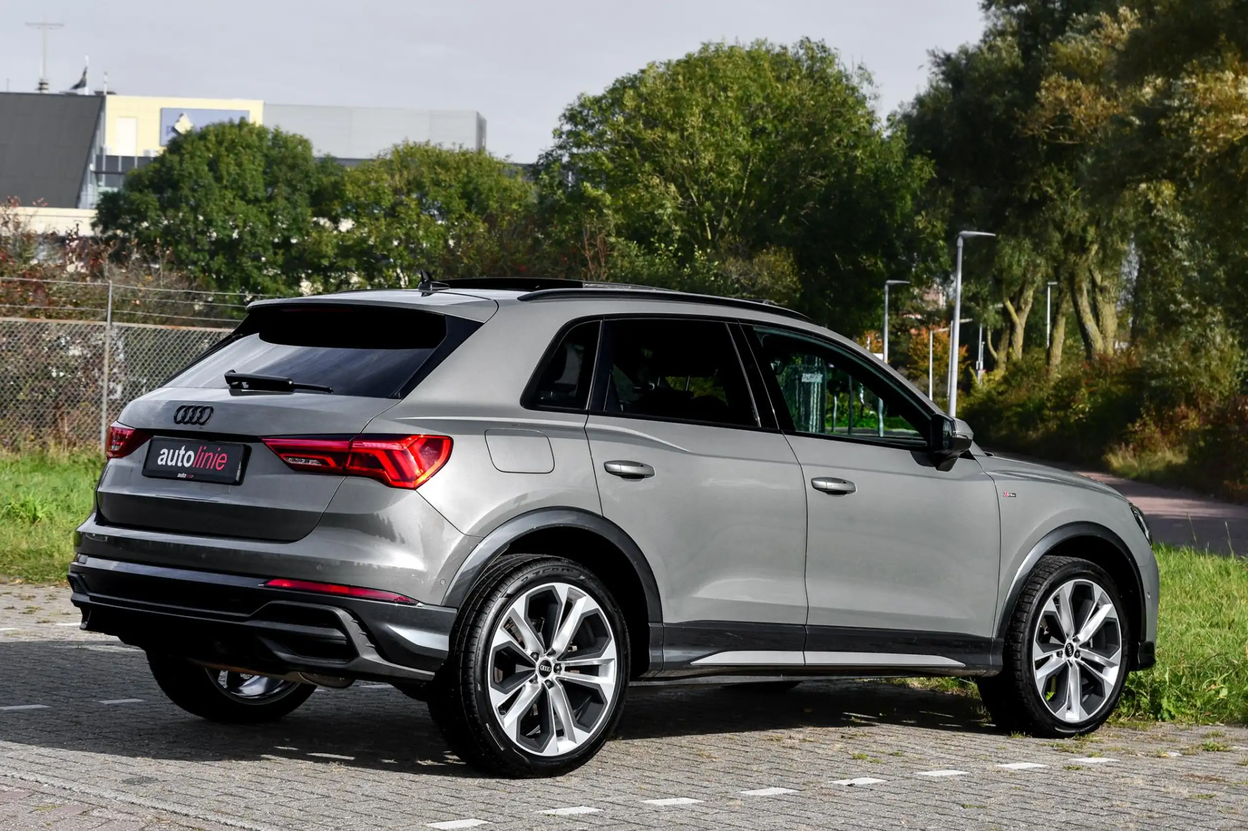 Audi - Q3