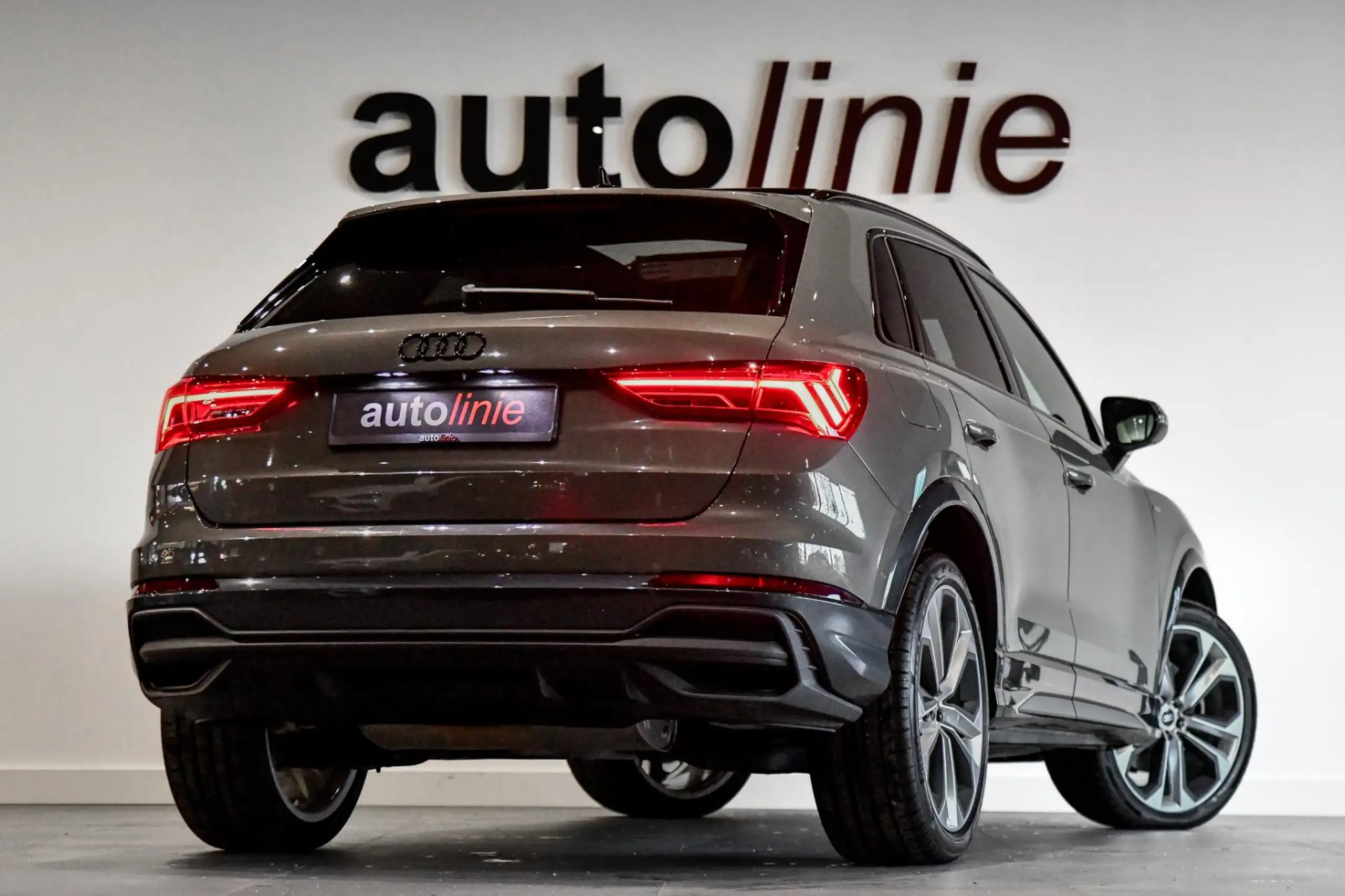 Audi - Q3