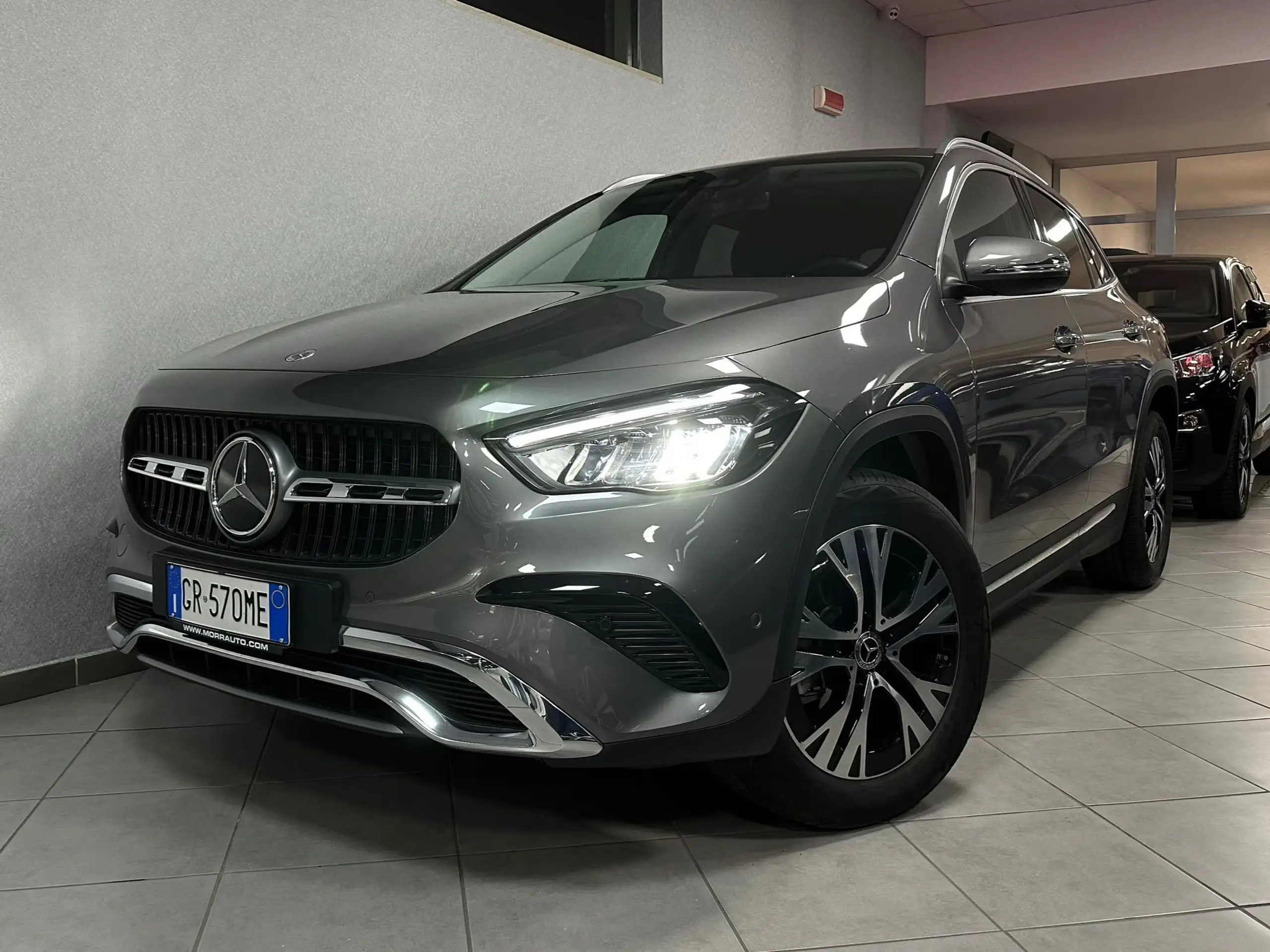 Mercedes-Benz - GLA 200