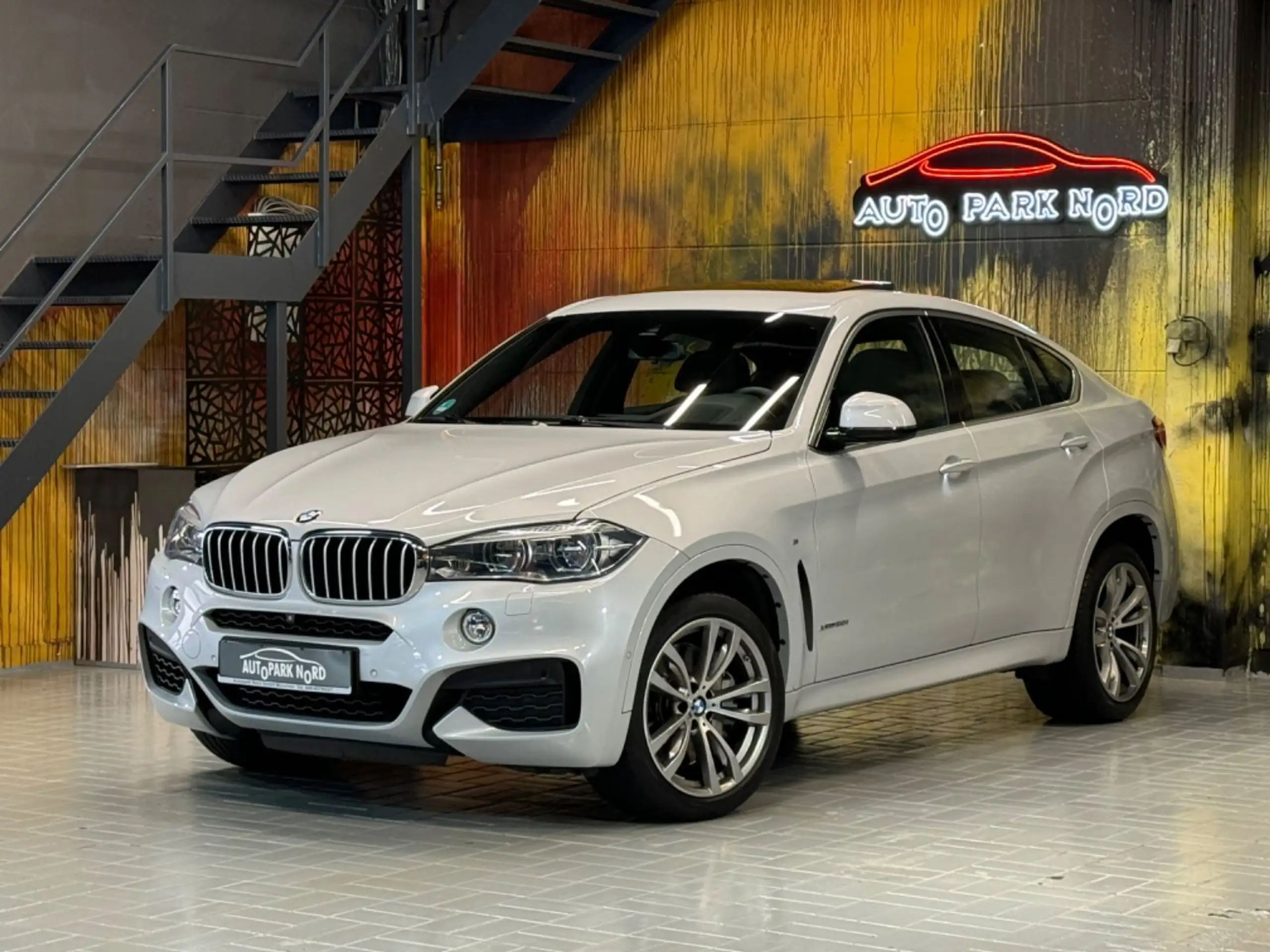 BMW - X6