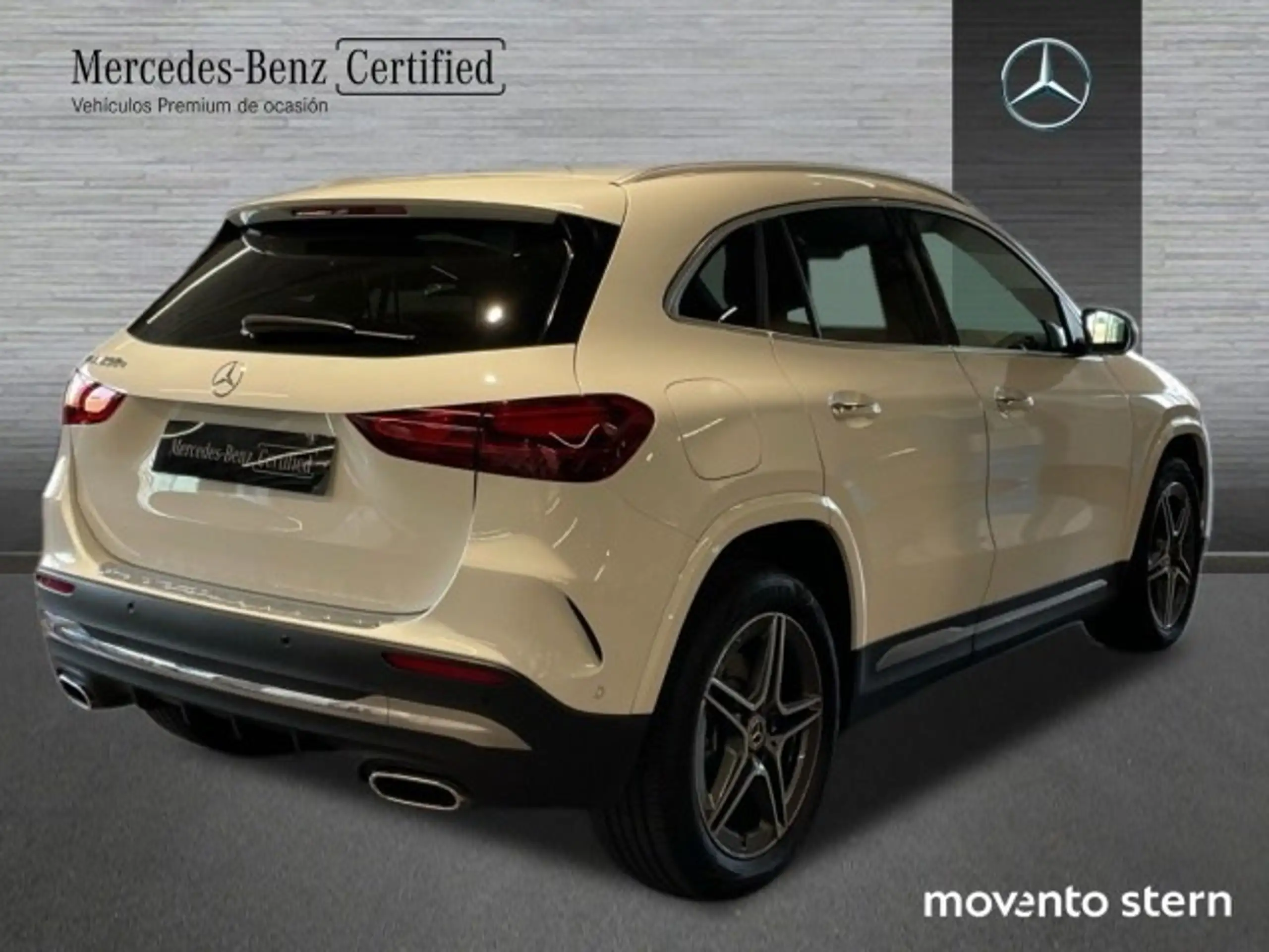 Mercedes-Benz - GLA 250