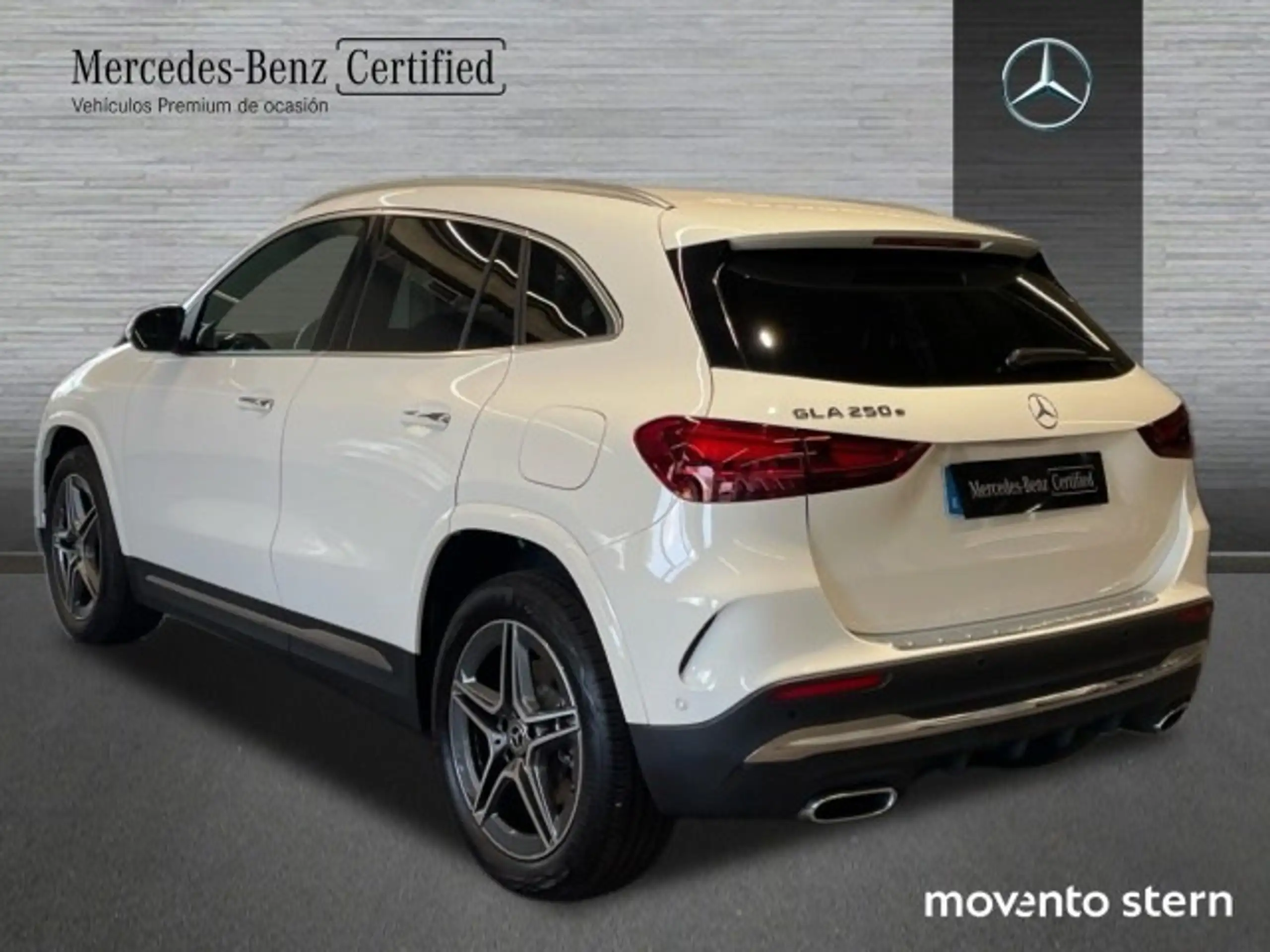 Mercedes-Benz - GLA 250