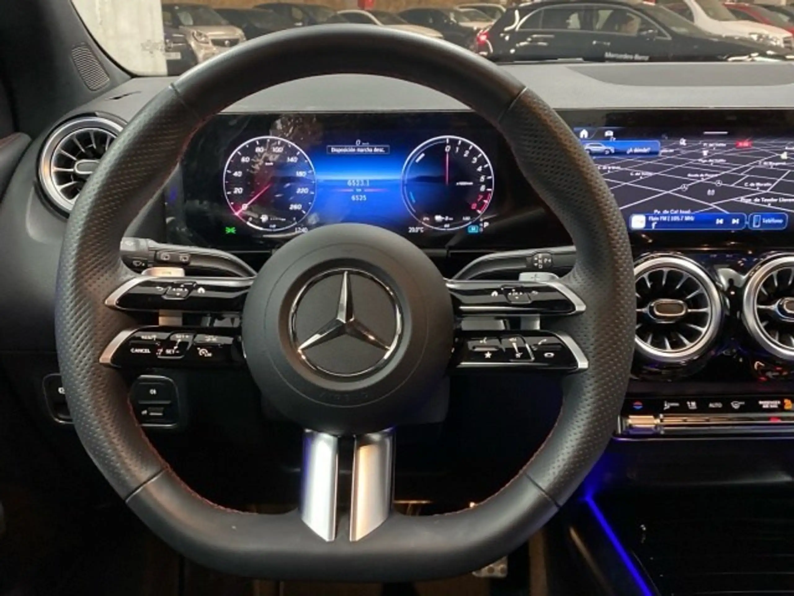 Mercedes-Benz - GLA 250