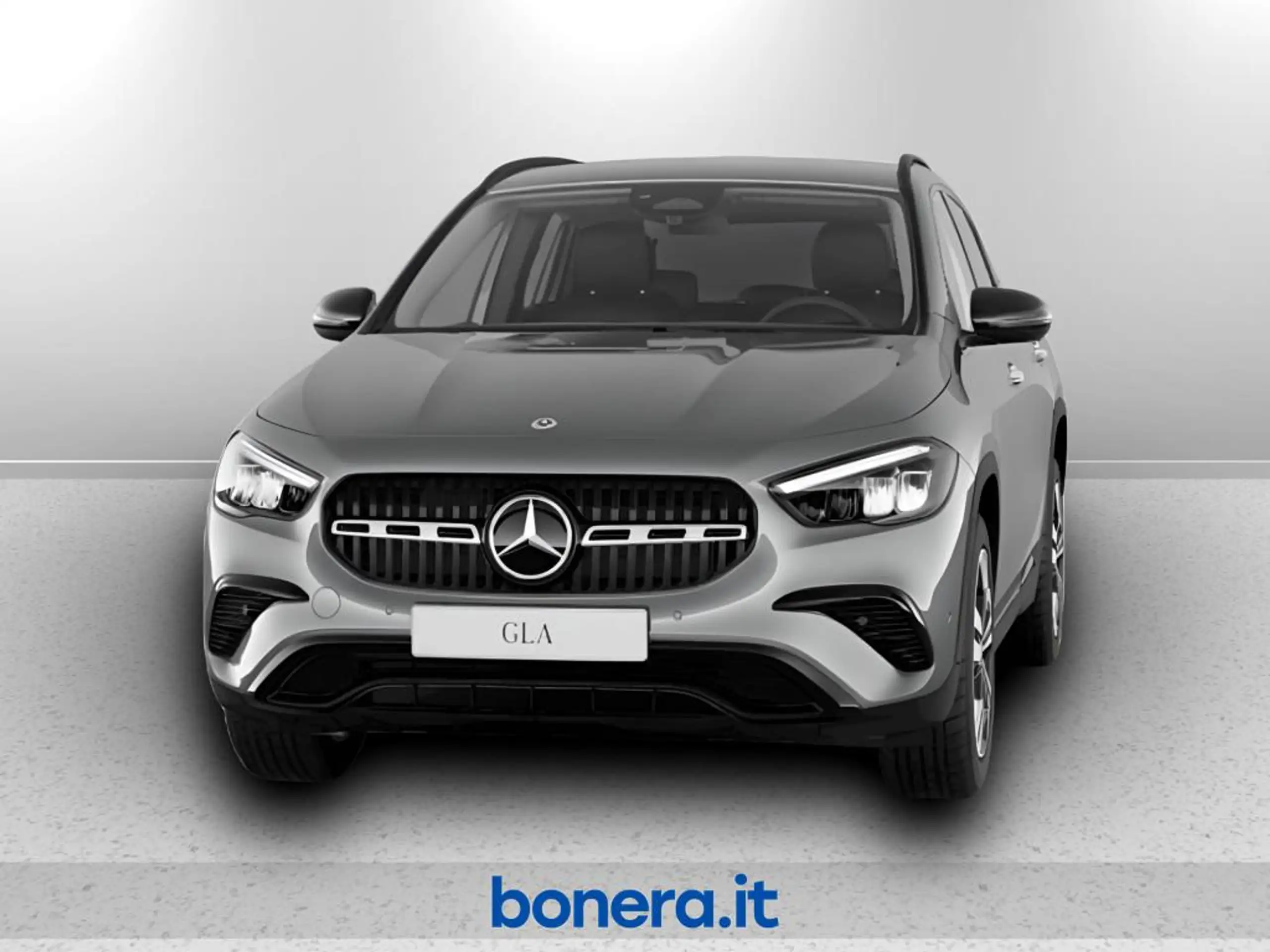 Mercedes-Benz - GLA 180