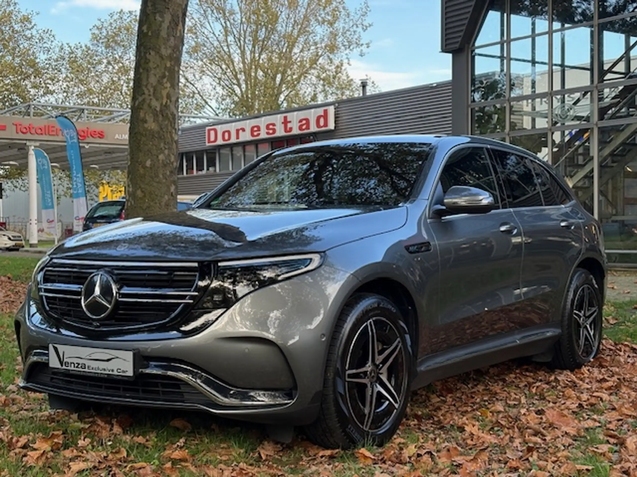 Mercedes-Benz - EQC 400