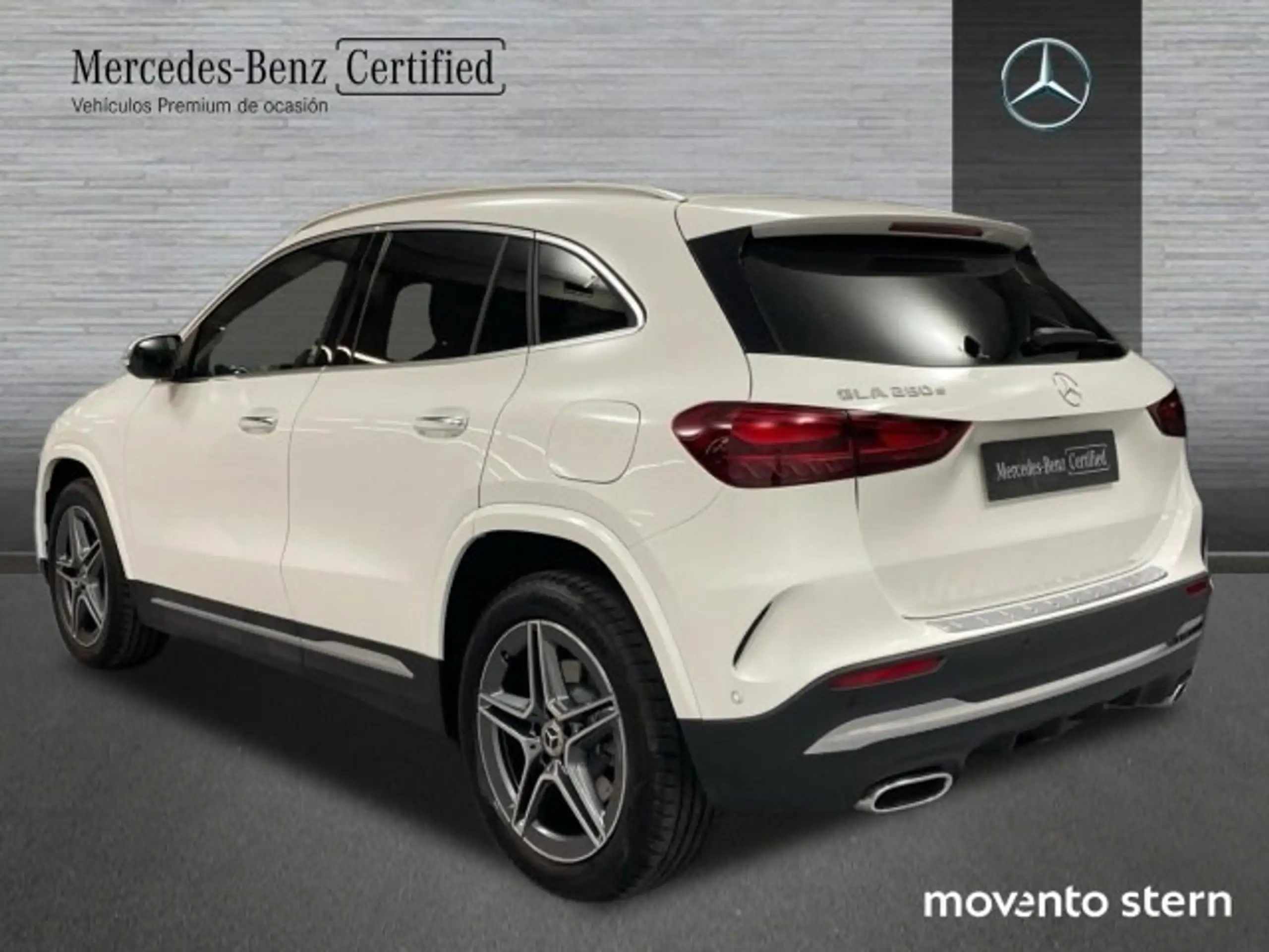 Mercedes-Benz - GLA 250