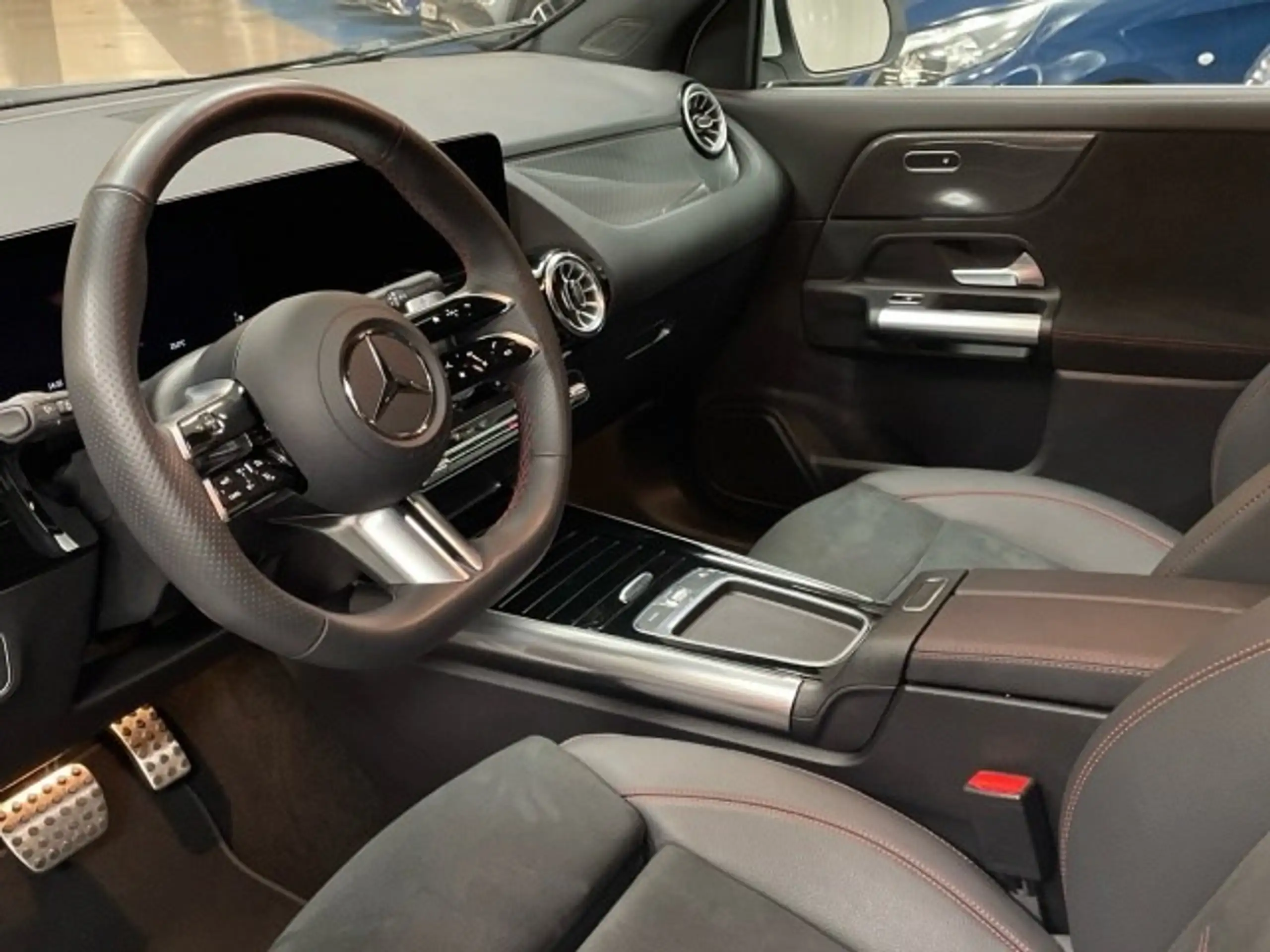 Mercedes-Benz - GLA 250