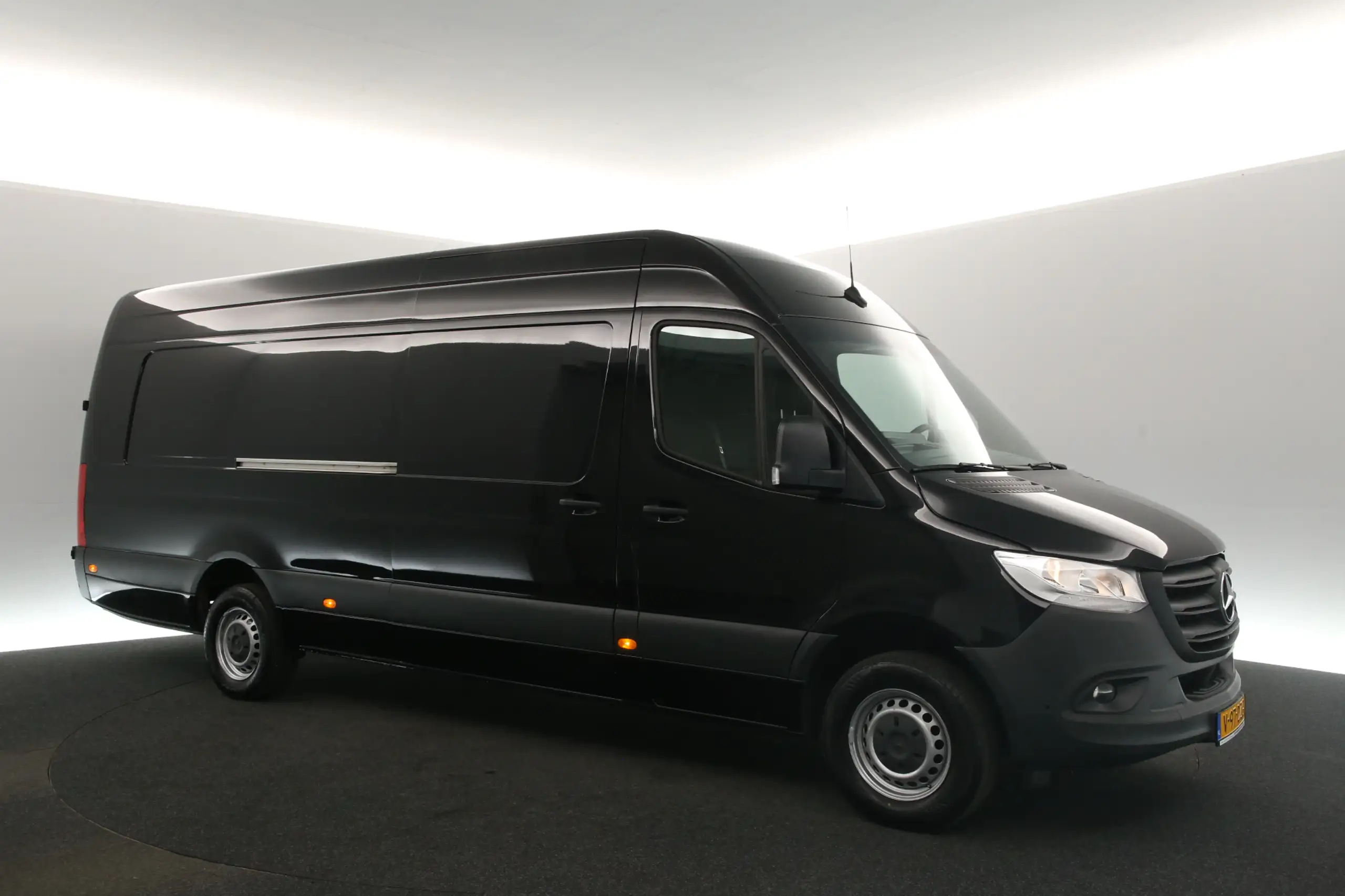 Mercedes-Benz - Sprinter