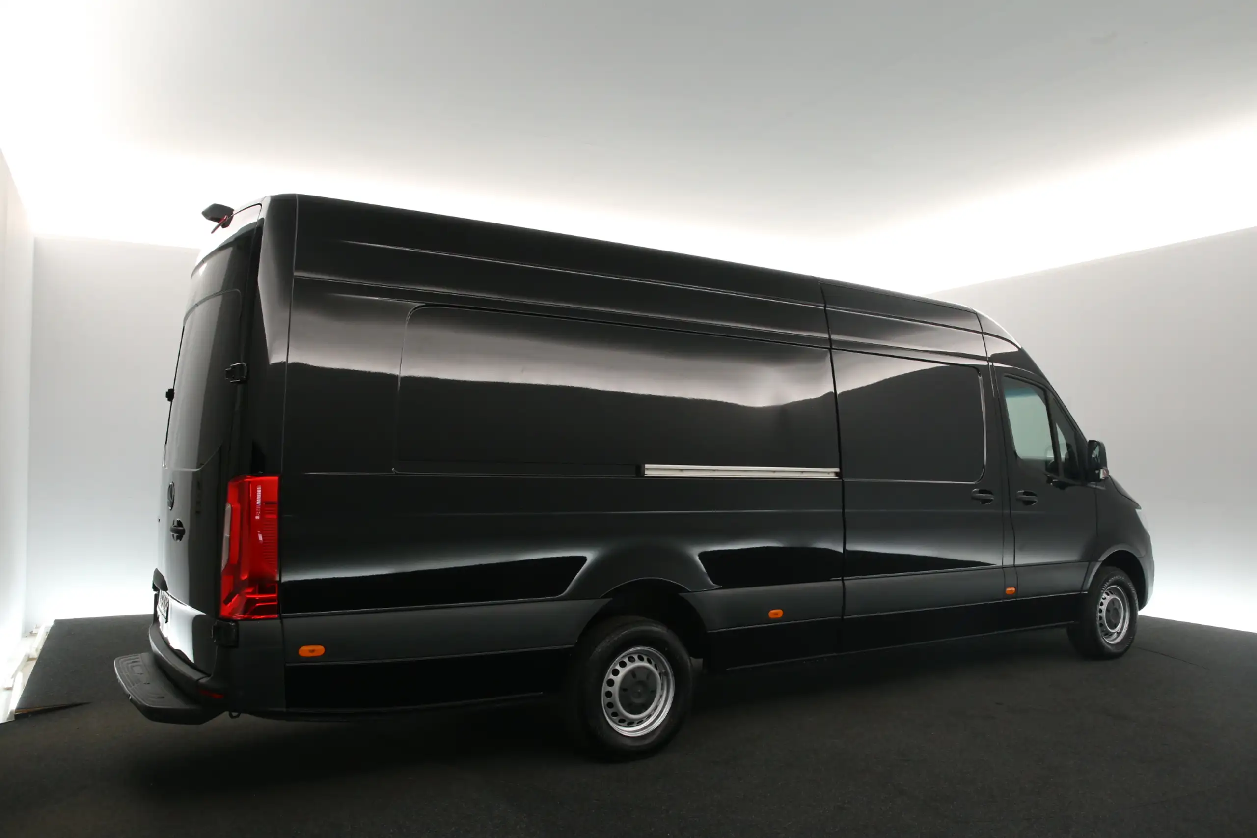 Mercedes-Benz - Sprinter