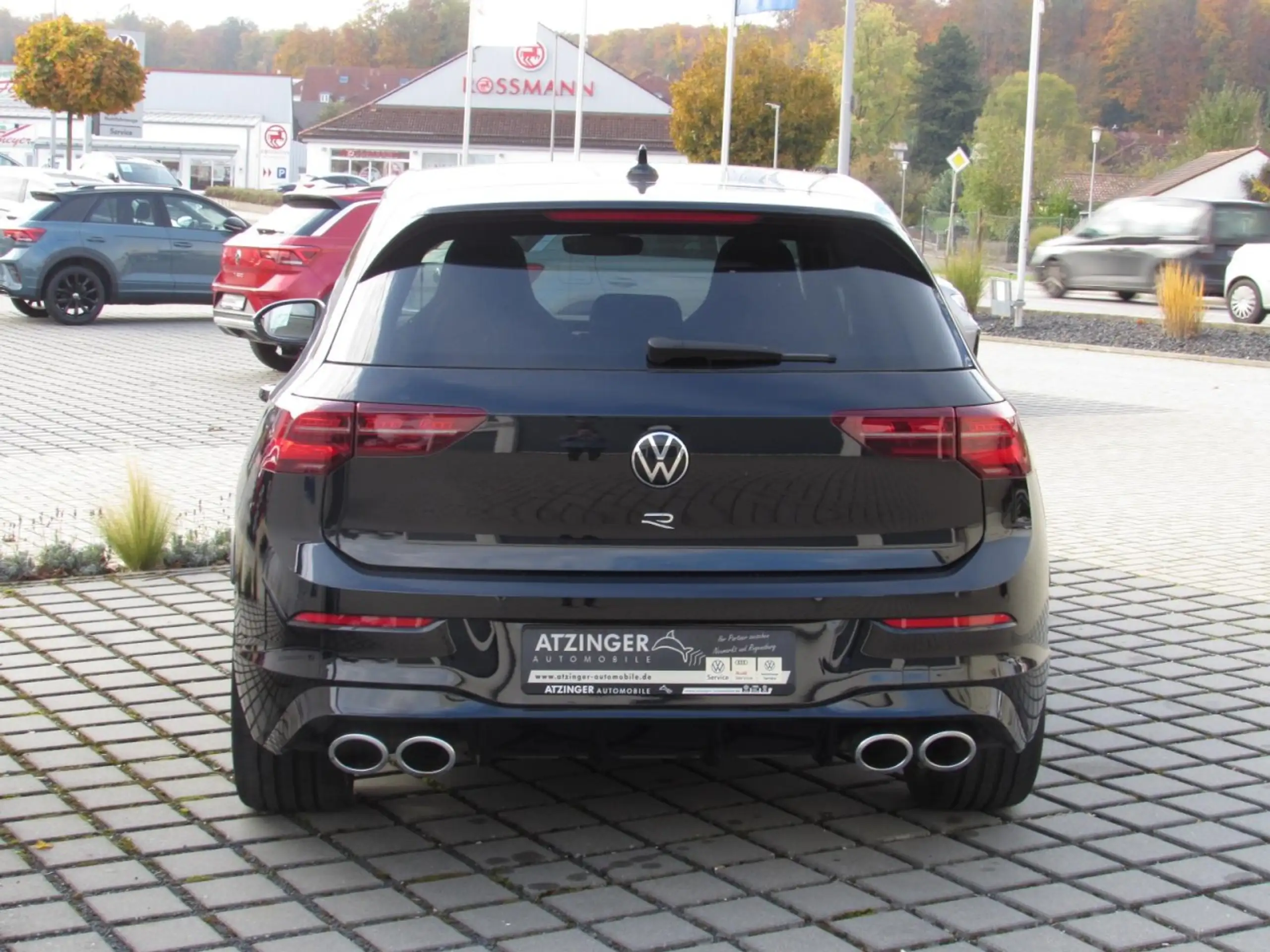 Volkswagen - Golf R