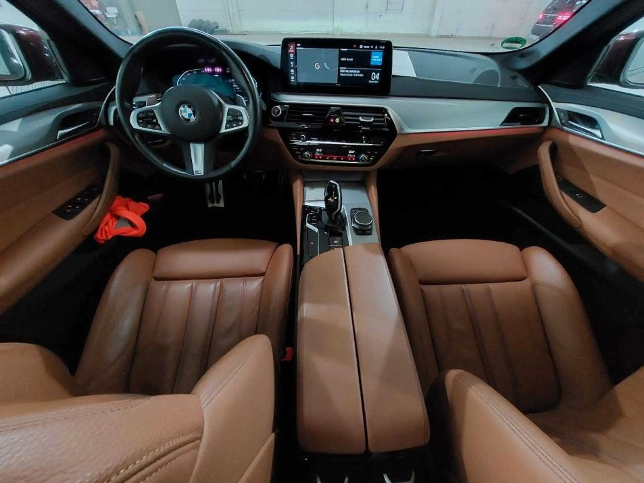 BMW - 530