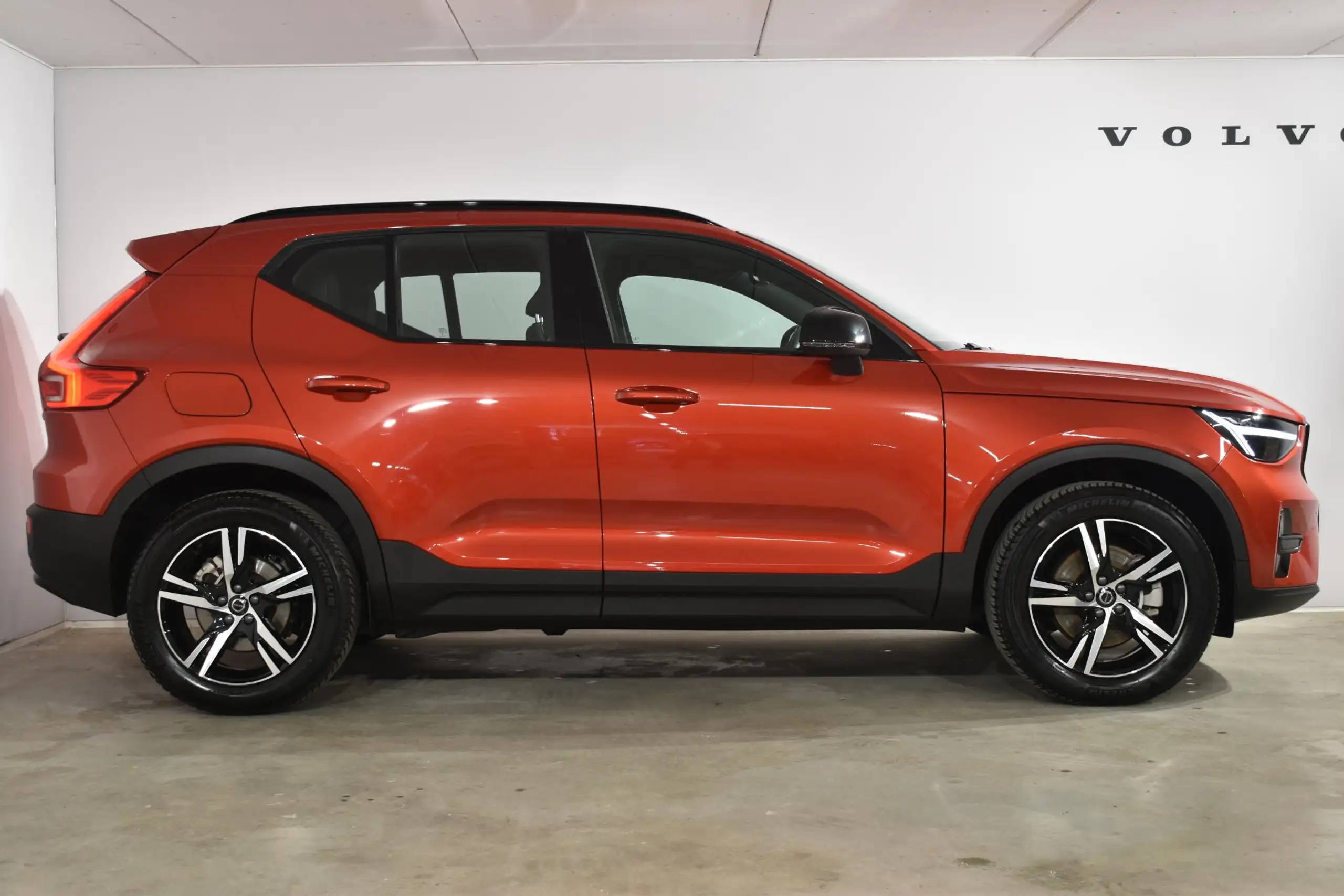 Volvo - XC40