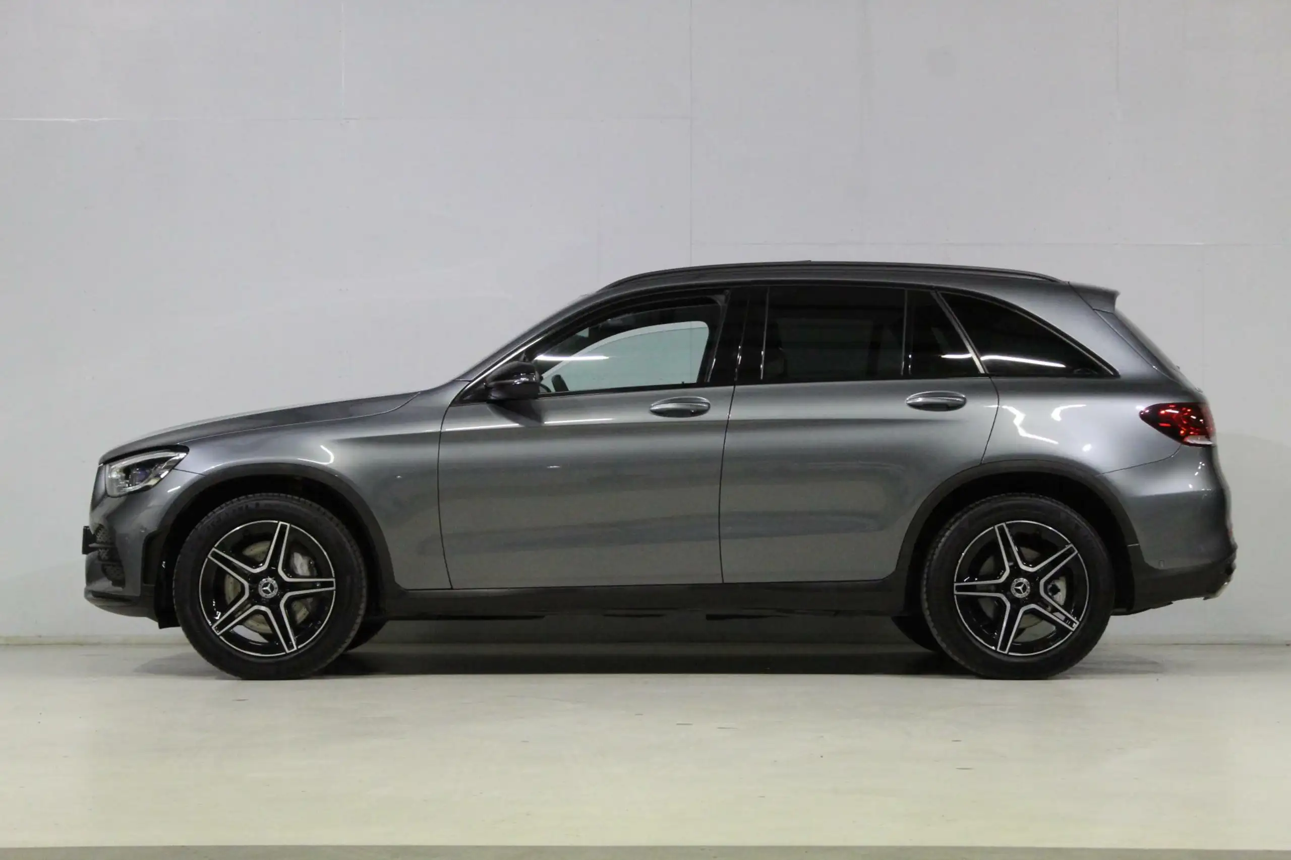 Mercedes-Benz - GLC 200