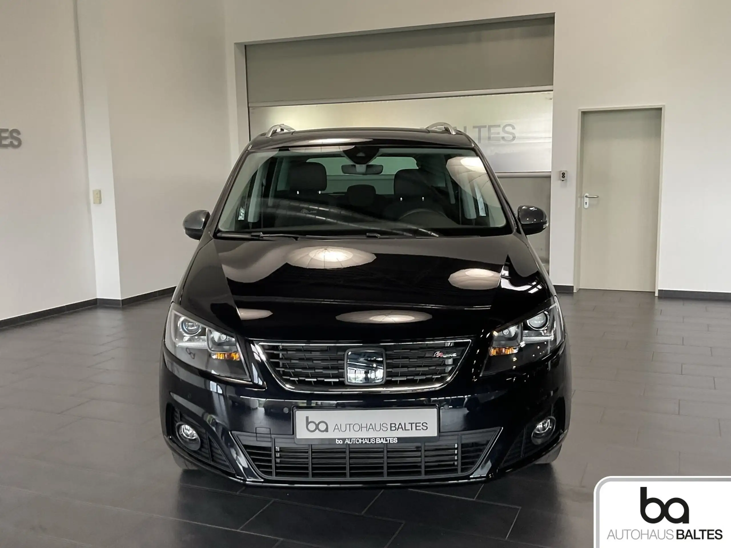 SEAT - Alhambra