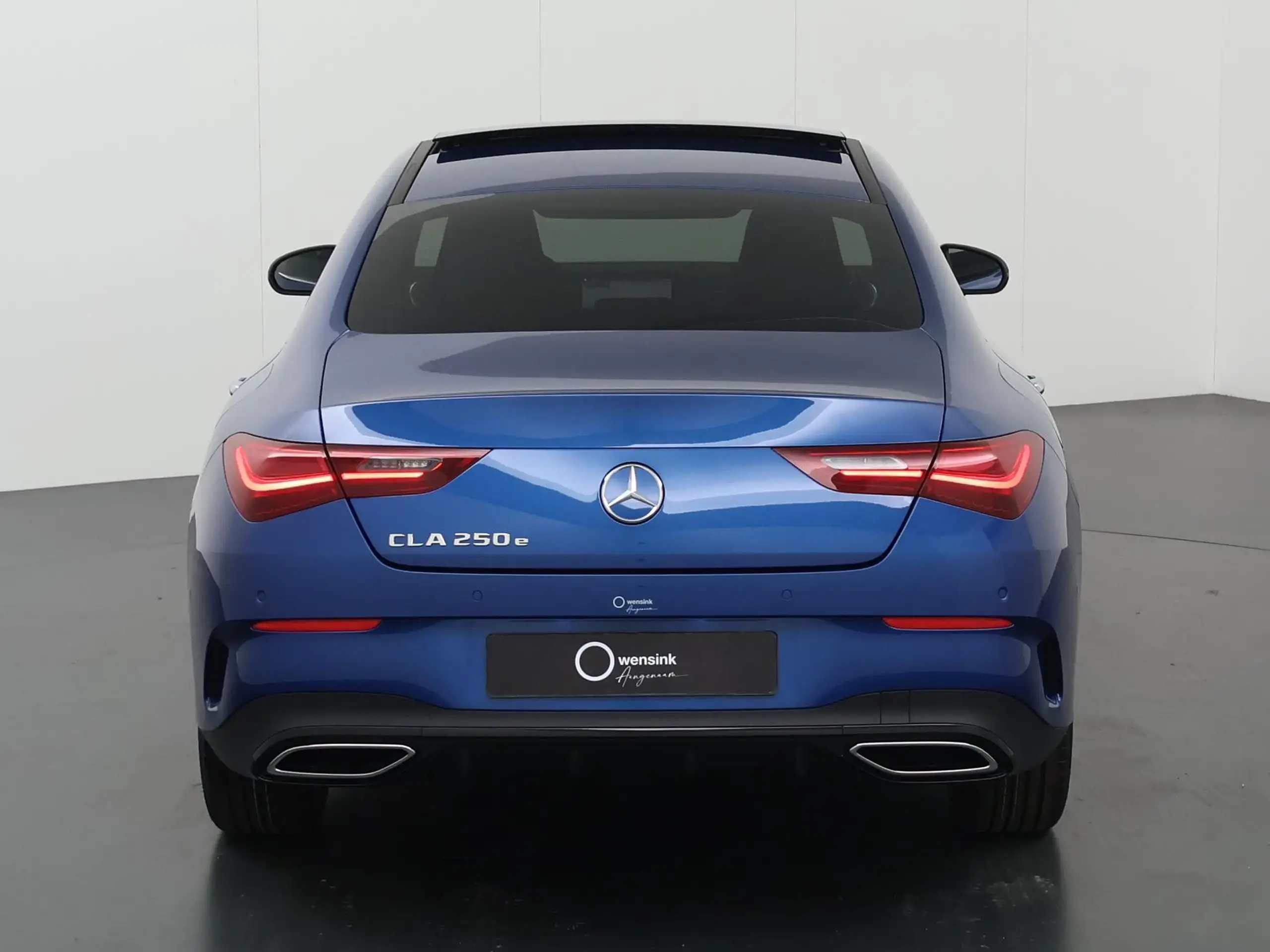 Mercedes-Benz - CLA 250