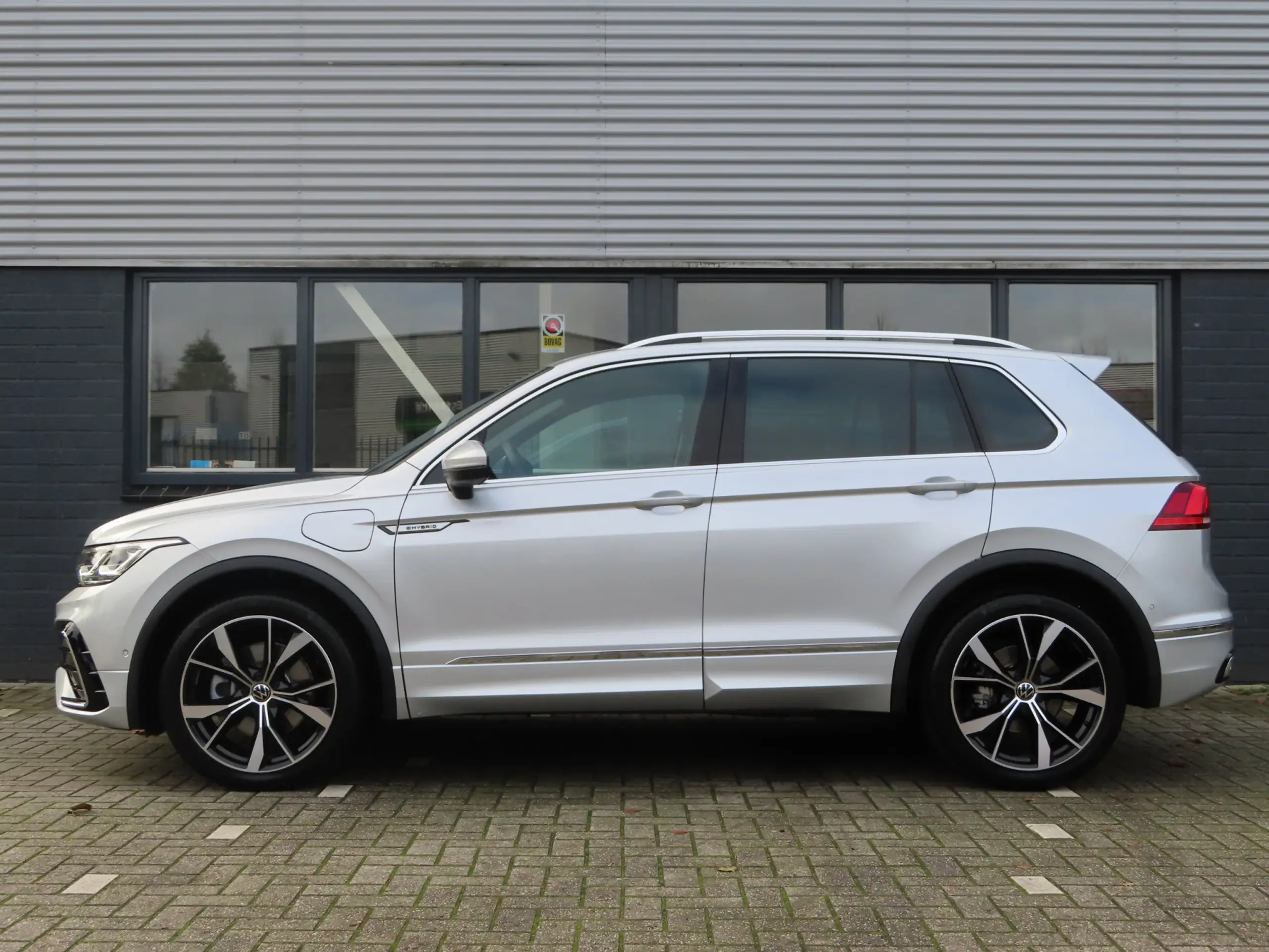 Volkswagen - Tiguan