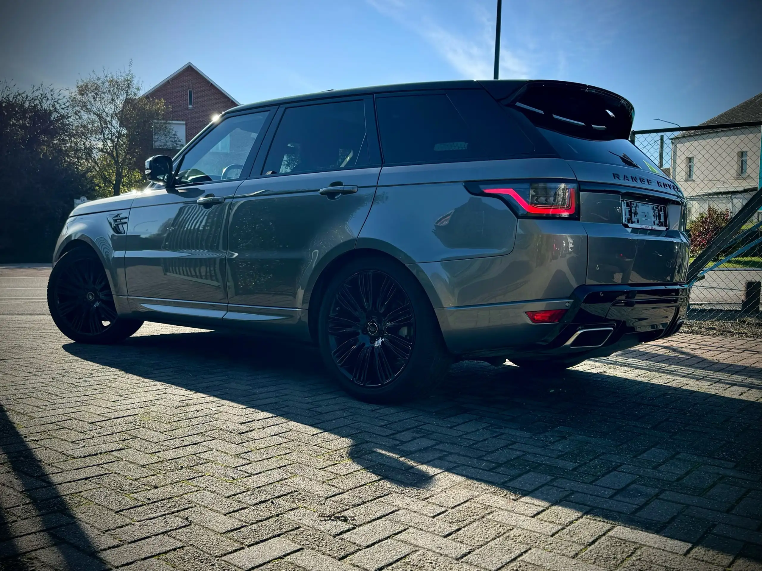 Land Rover - Range Rover Sport