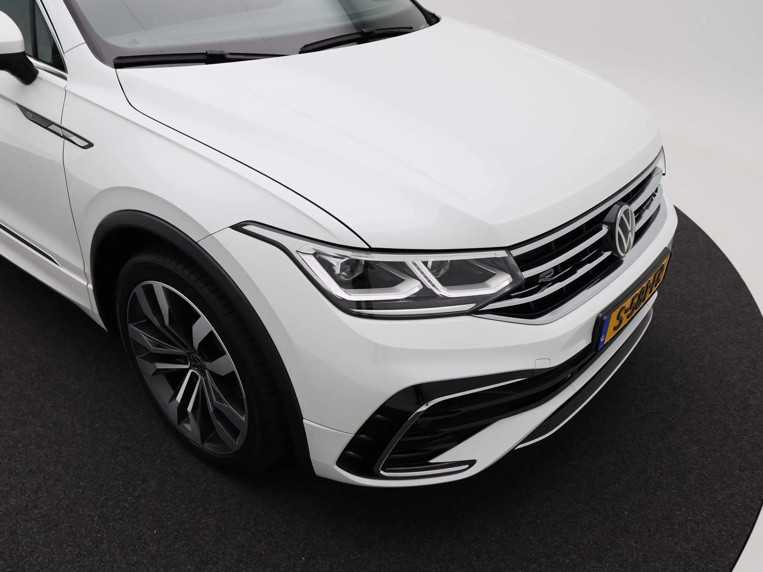 Volkswagen - Tiguan